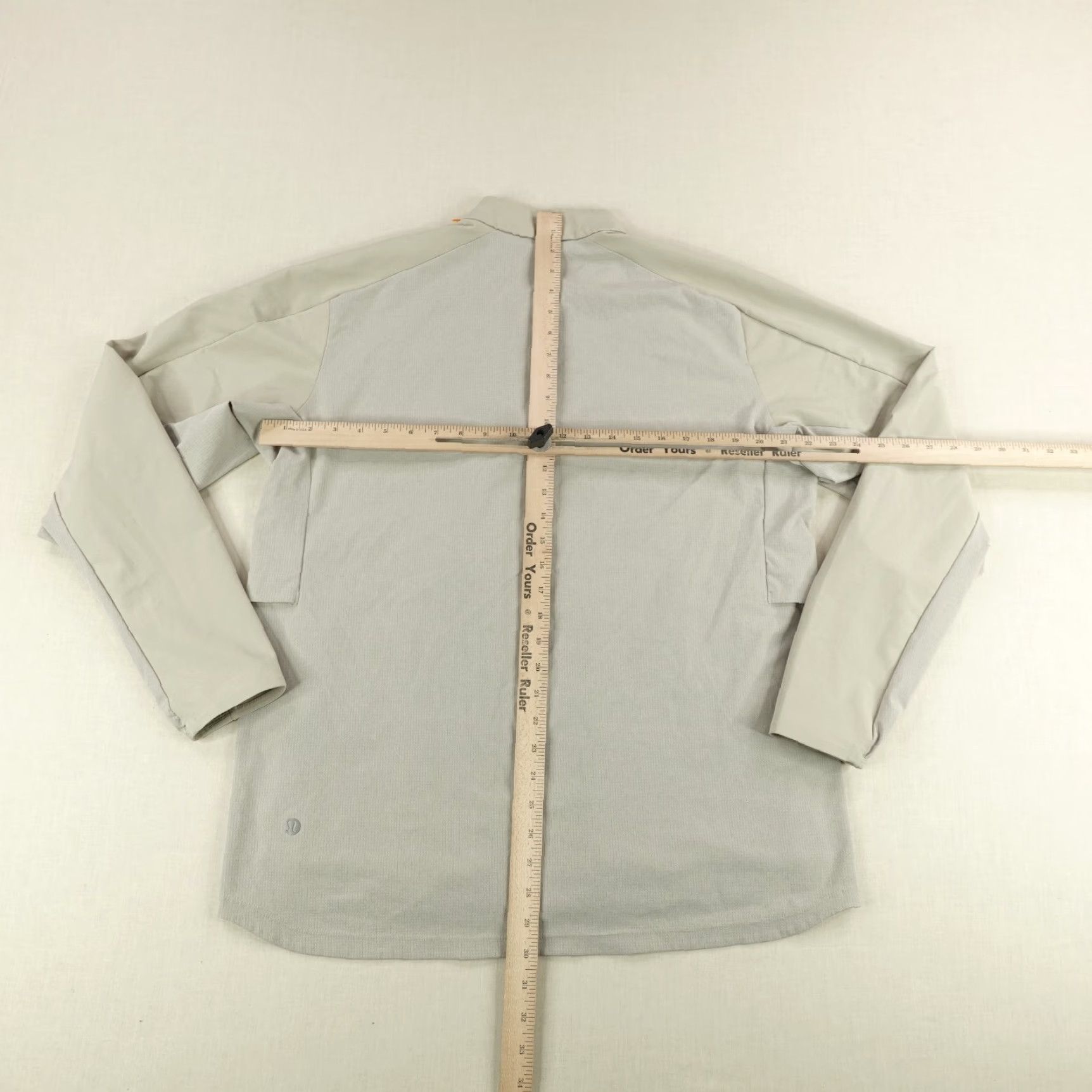 Lululemon VINTAGE Lululemon Jacket Men's Large Gray Windbreaker Activewear Casual Outdoor Sports 90s Size US L / EU 52-54 / 3 - 5 Thumbnail