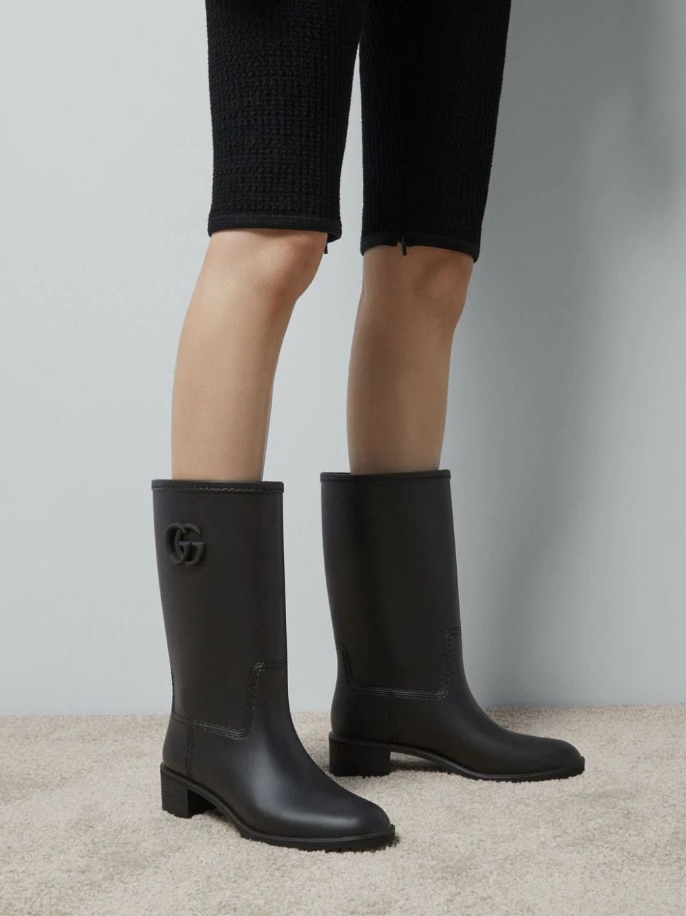 Gucci o1s1wg110225 Women's Double G Rain Boots in Black Size US 7 / IT 37 - 4 Thumbnail