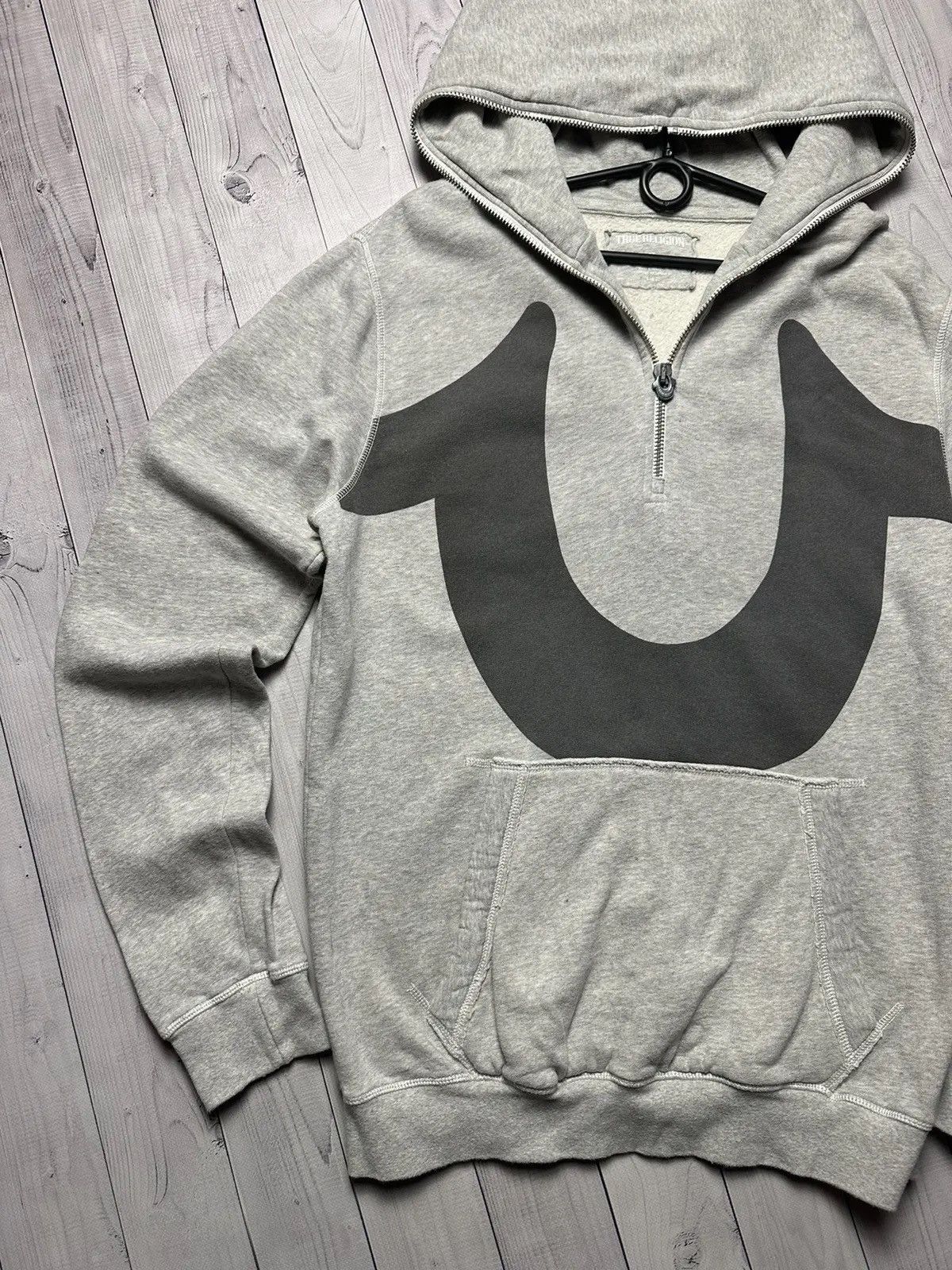 True Religion Vintage True Religion zip hoodie big central logo rare L Size US L / EU 52-54 / 3 - 3 Thumbnail