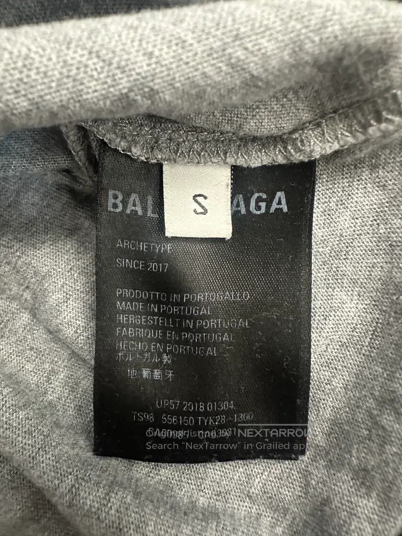 Balenciaga Balenciaga Embroidered Letter Logo Round Neck Short Sleeve Size US S / EU 44-46 / 1 - 4 Thumbnail