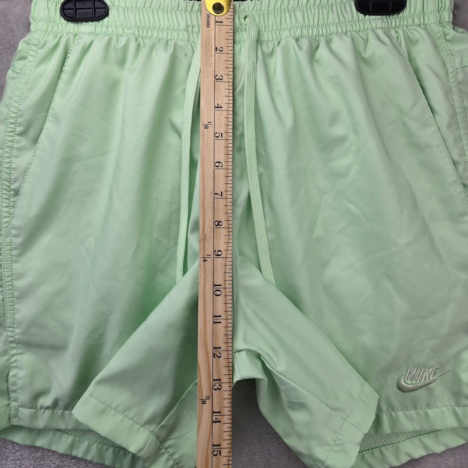 Nike Nike Club Woven Flow Shorts Mens M Green Performance Size US 30 / EU 46 - 12 Thumbnail
