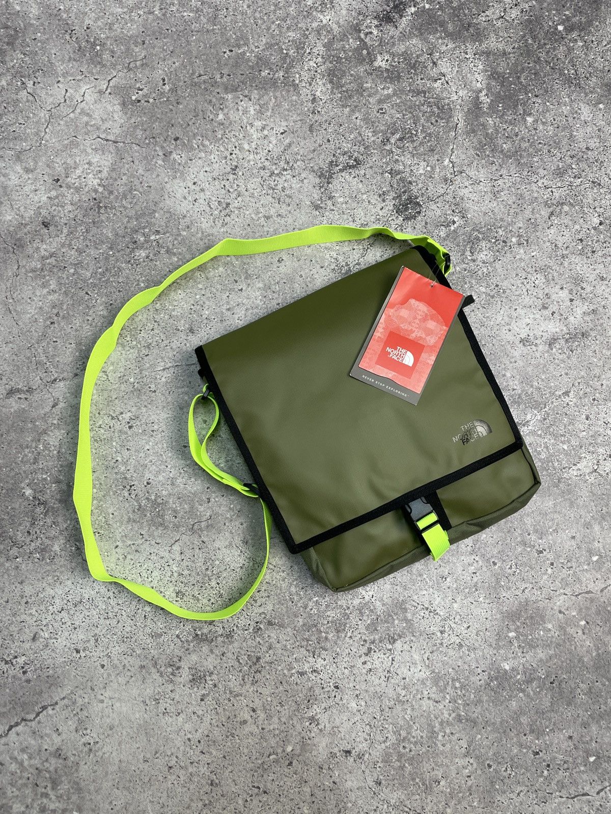 The North Face Vintage The North Face Messenger Bag 00s Sling Bag Drill Size ONE SIZE - 3 Thumbnail