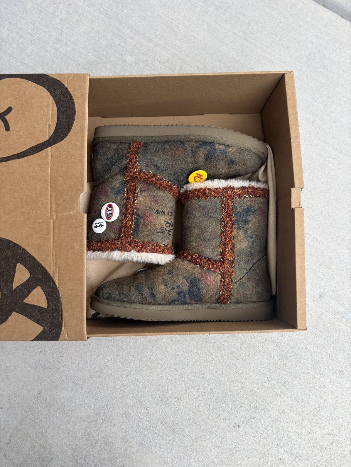 HMDD “Chanel” hmdd ugg boots with box barley worn Size US 9 / EU 42 - 1 Thumbnail