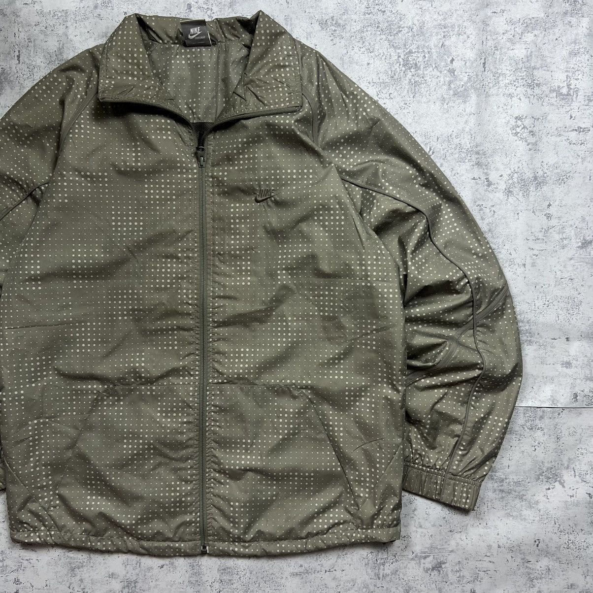Nike 00s NIKE VINTAGE OVERSIZED NYLON DRILL WINDBREAKER JACKET Size US M / EU 48-50 / 2 - 3 Thumbnail