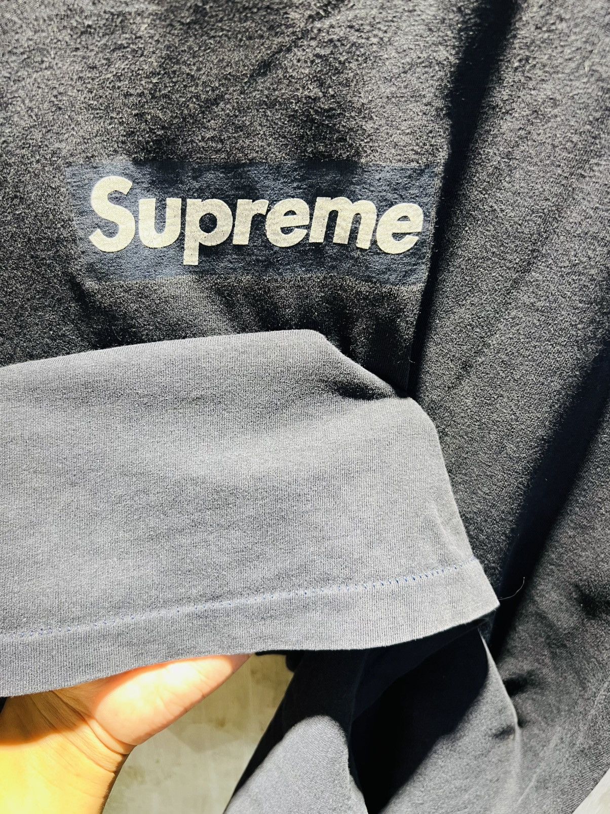 Supreme × Vintage 1999 Supreme Navy on Navy Box Logo T-Shirt Size US XL / EU 56 / 4 - 6 Thumbnail