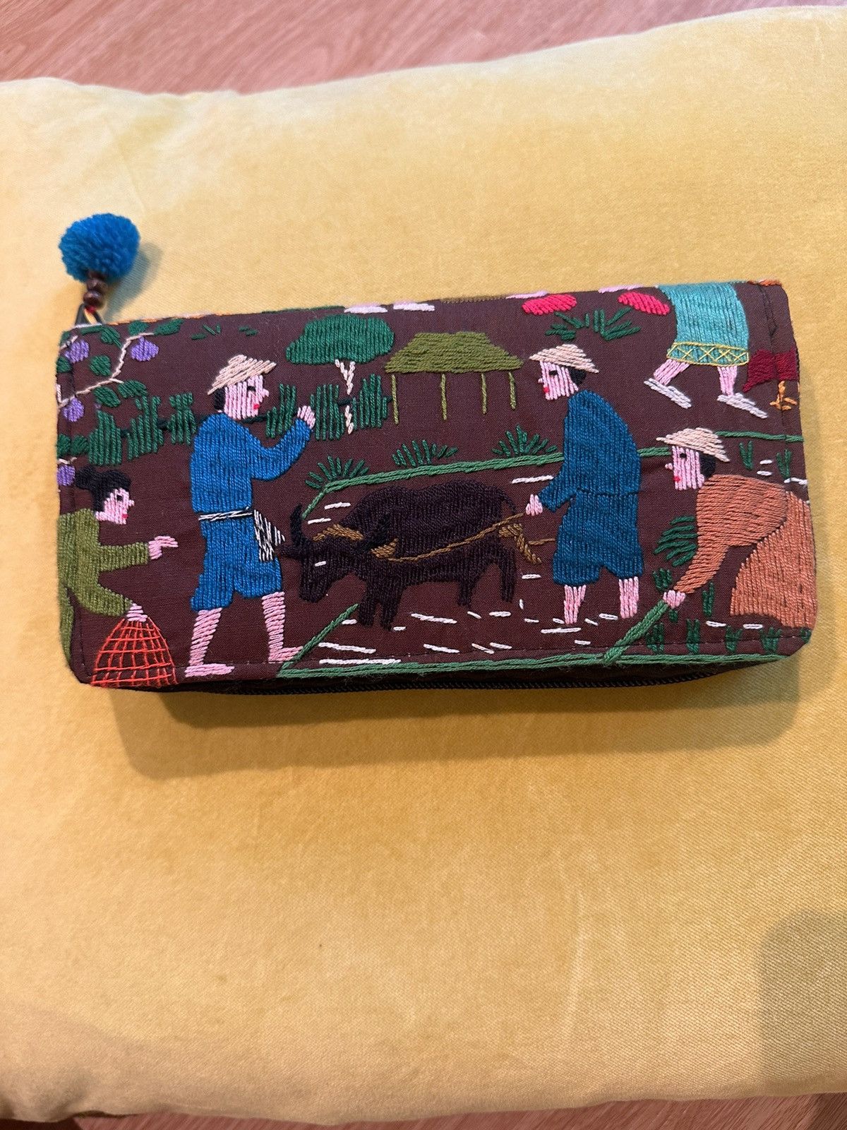 Other Colorful Embroidered Wallet Size ONE SIZE - 3 Thumbnail