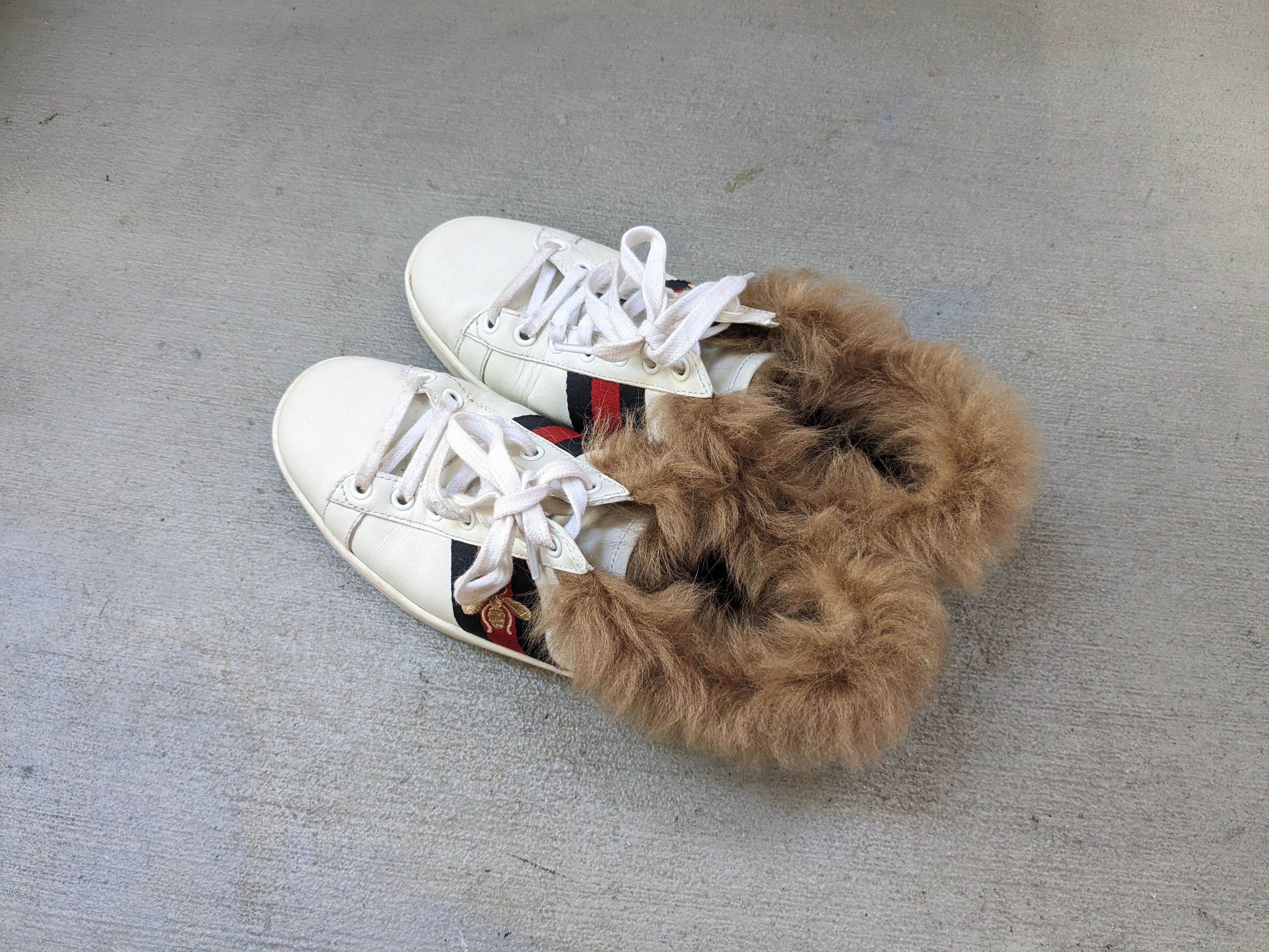 Gucci Women's Gucci Ace Sneakers Bee White 8 Low Top Fur Shearling Size US 8 / IT 38 - 7 Thumbnail