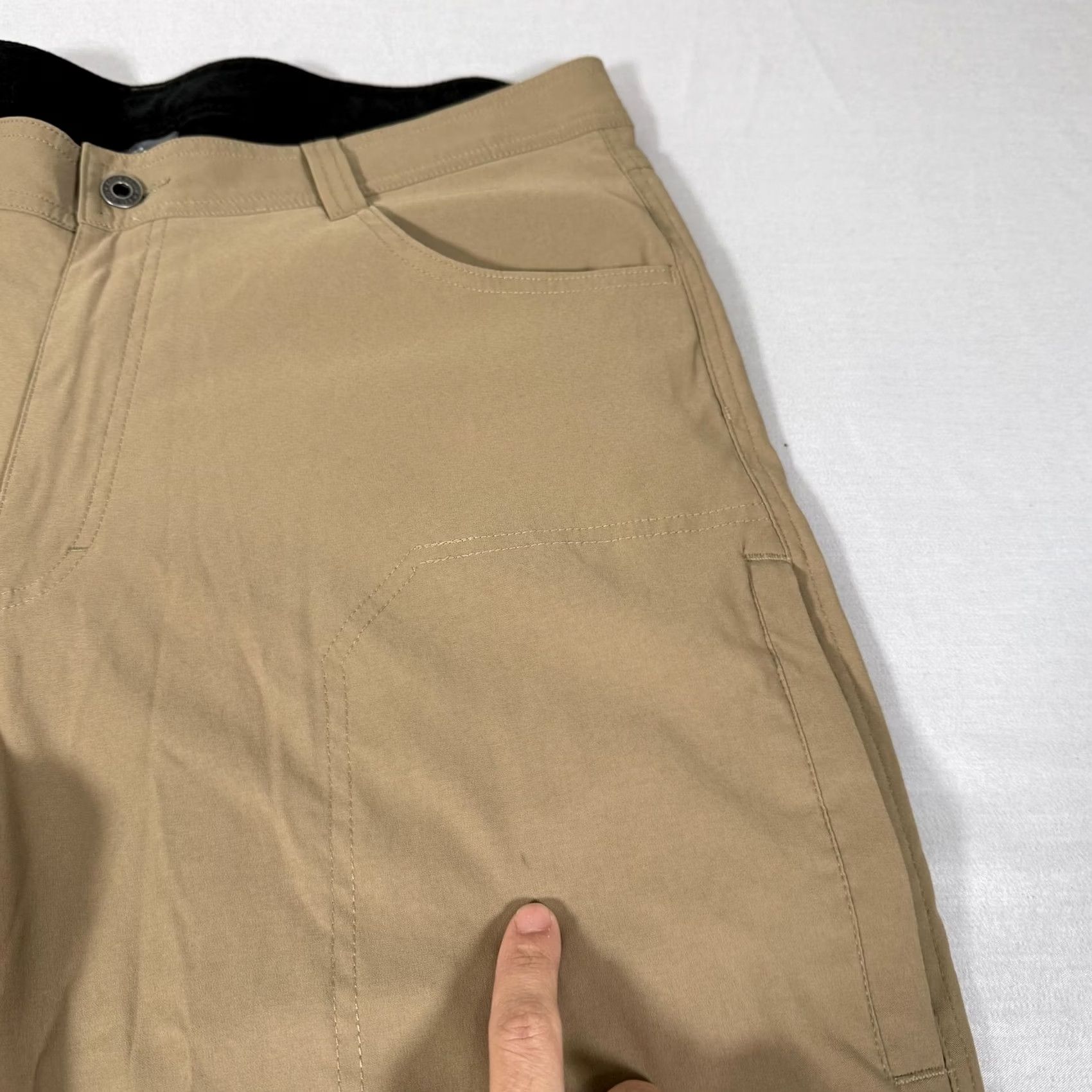 Eddie Bauer Eddie Bauer Pants Mens 36x30 Beige Fleece-Lined Straight Fit Outdoor Chino Casual Regular 36x30 Mens Beige Logo Pockets Zipper Belt Loops Vintage: No Size US 36 / EU 52 - 4 Thumbnail