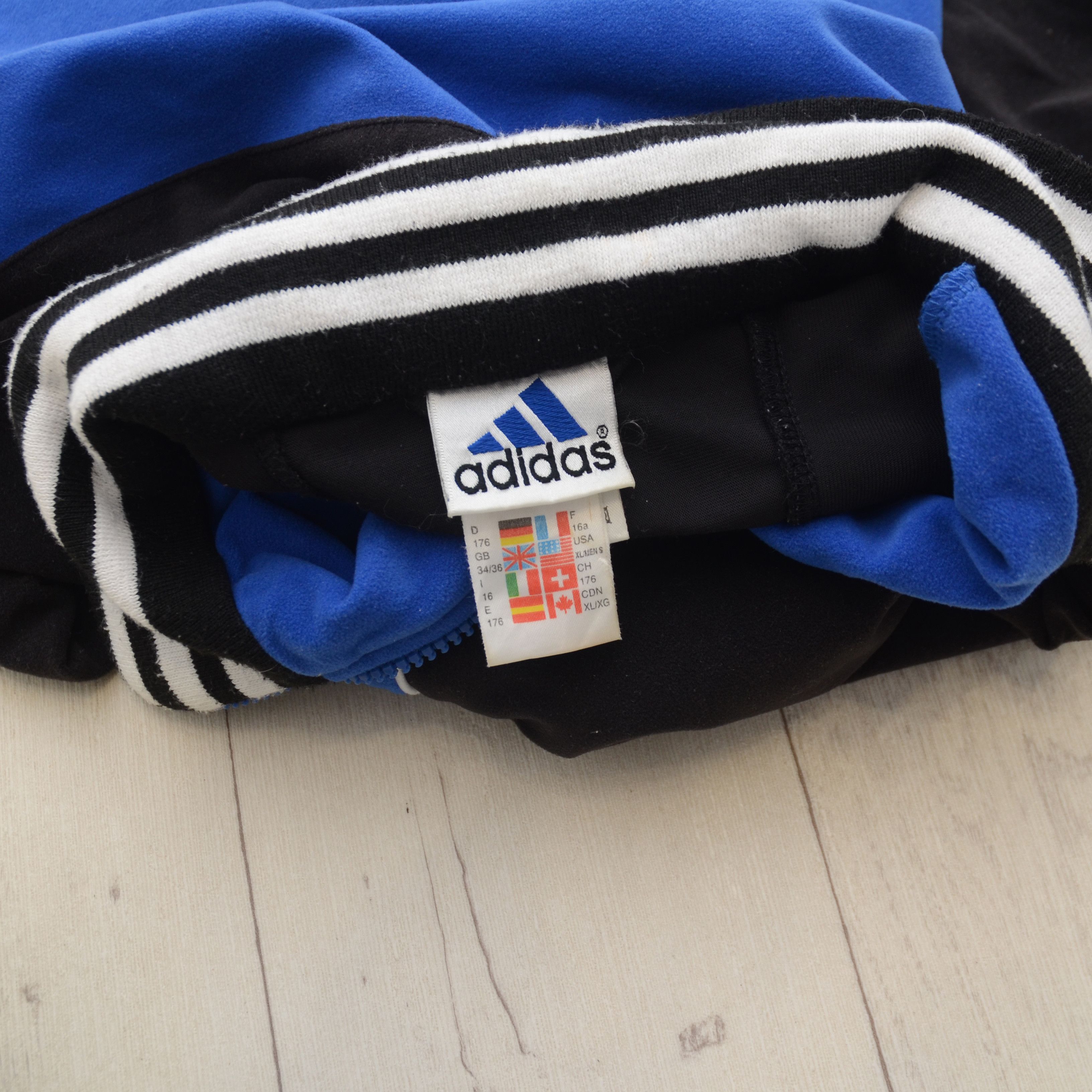 Adidas Vintage Adidas Velour Track Jacket Original Retro Full Zip Size US M / EU 48-50 / 2 - 9 Thumbnail