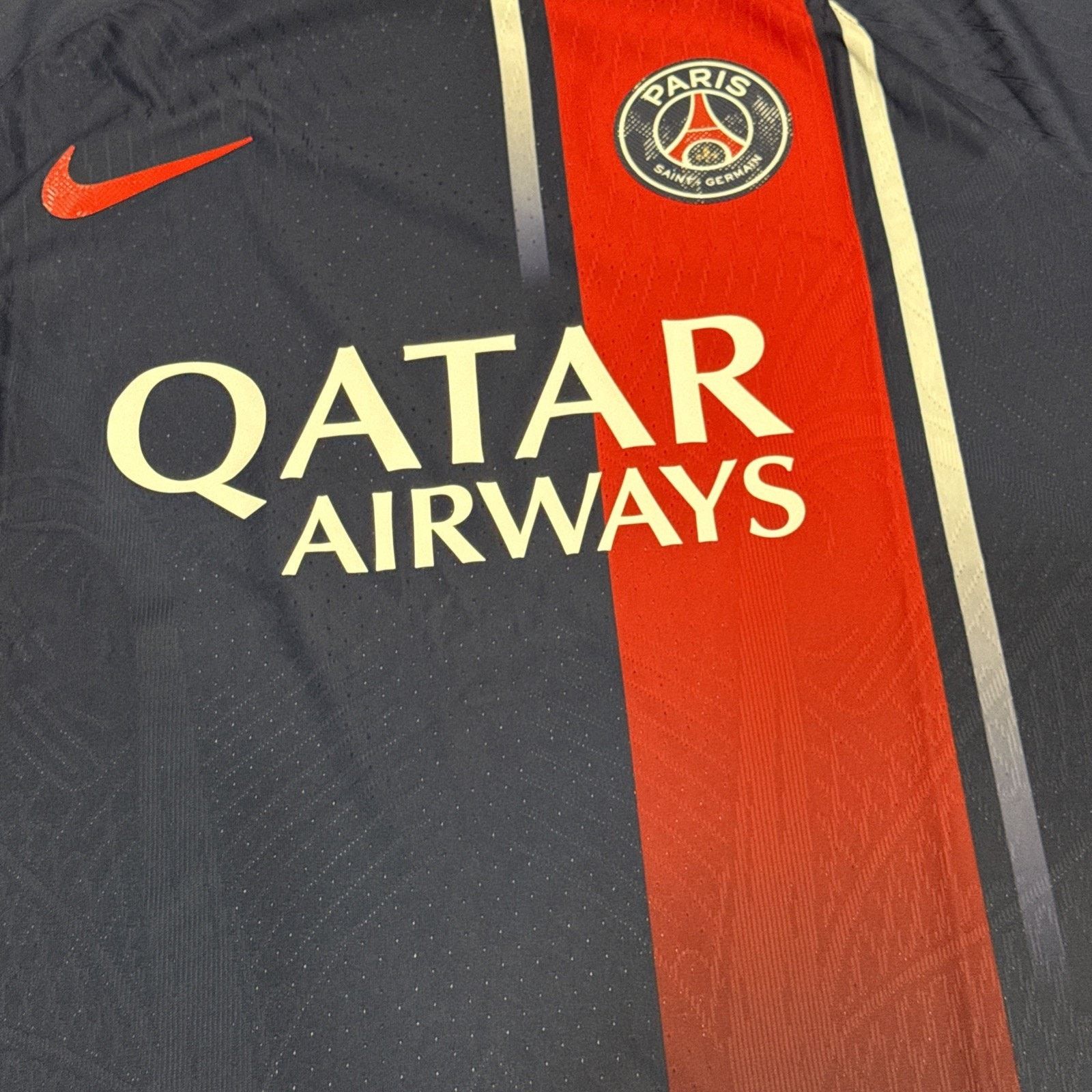Nike PSG Jersey Men XL Nike Home Kit 23-24 Season PLAYER VERSION Size US XL / EU 56 / 4 - 2 Thumbnail