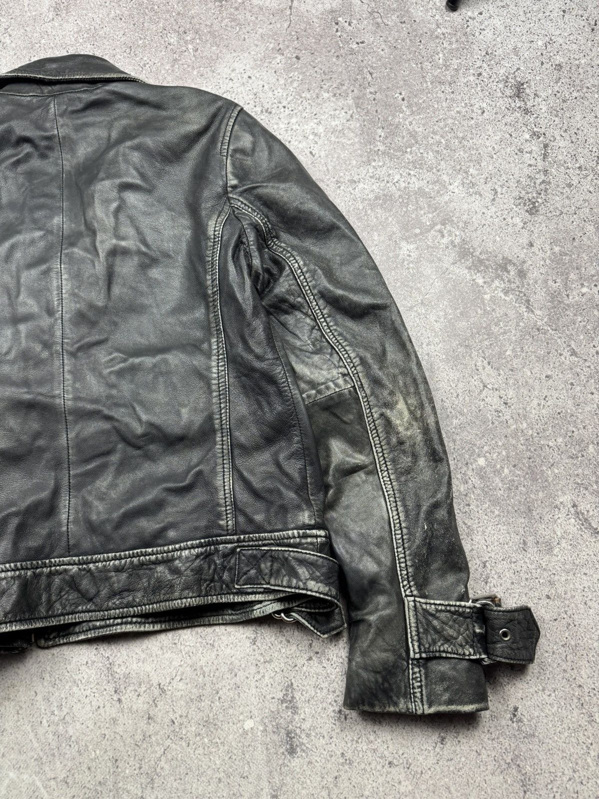 Japanese Brand VINTAGE 90S CROPPED BLACK LEATHER DISTRESSED BIKER JACKET Size US S / EU 44-46 / 1 - 15 Thumbnail