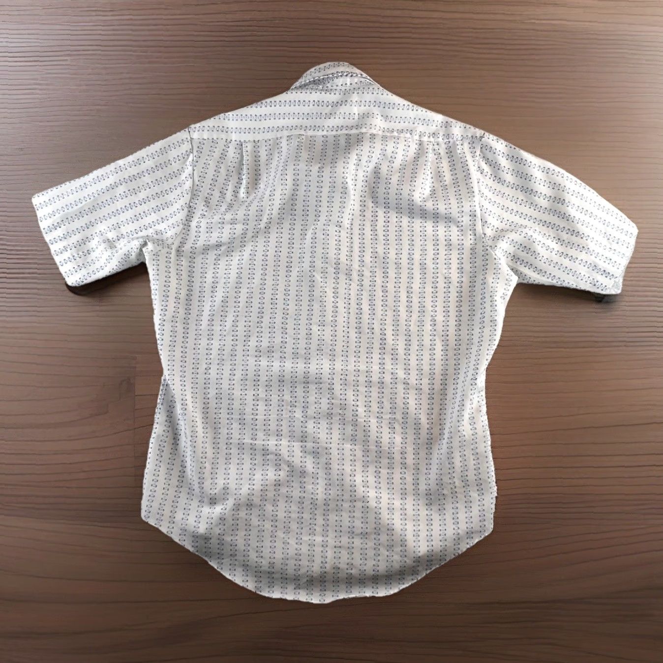Vintage VINTAGE K mart Button-Up Shirt Mens L White Blue Western Short Sleeve Collared Polyester Graphic Print 70s 70s Fall Spring Summer Mens Size US L / EU 52-54 / 3 - 2 Thumbnail