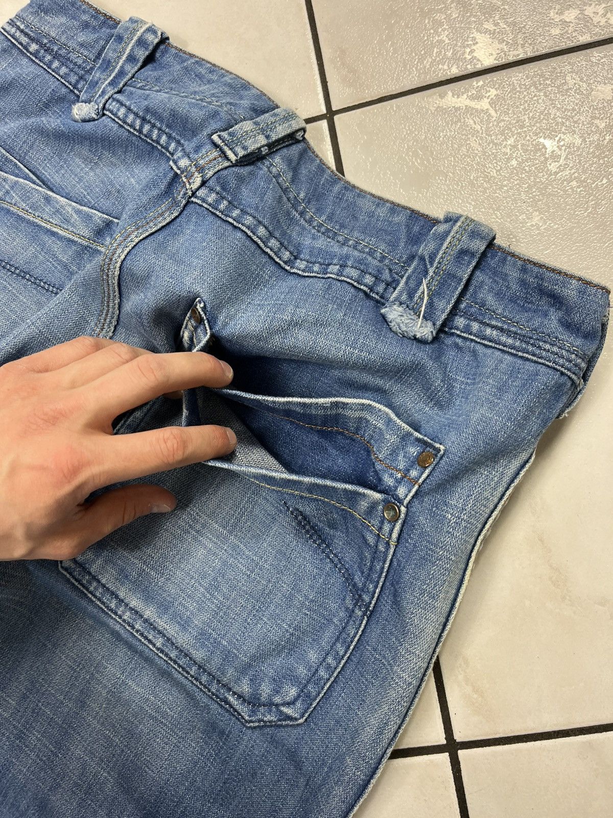 Diesel × Vintage Vintage Diesel moorix y2k distressed denim jeans baggy pants Size US 32 / EU 48 - 19 Thumbnail