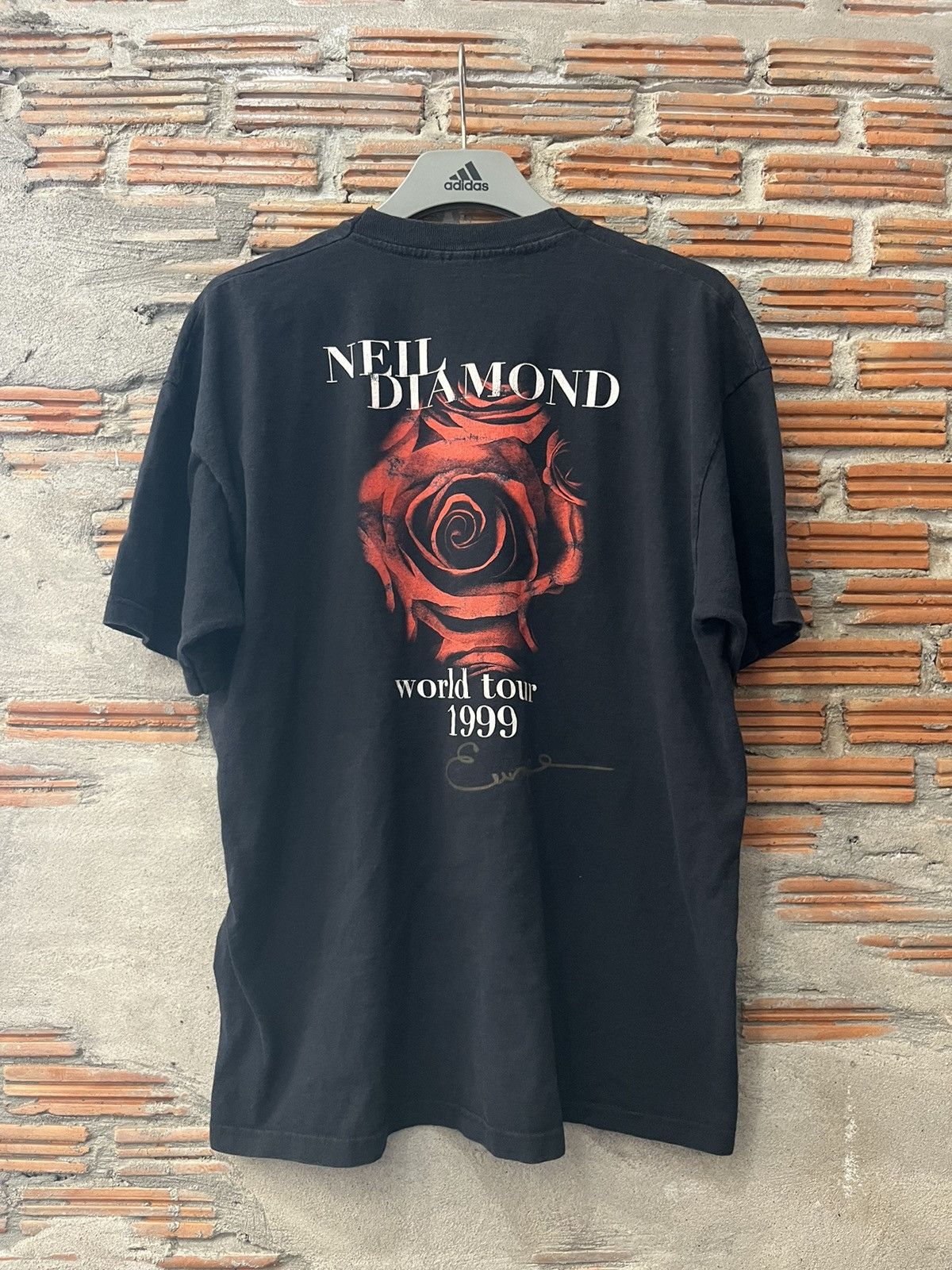 Band Tees Vintage NEIL DIAMOND World Tour 1999’s Tshirt Size US XL / EU 56 / 4 - 3 Thumbnail