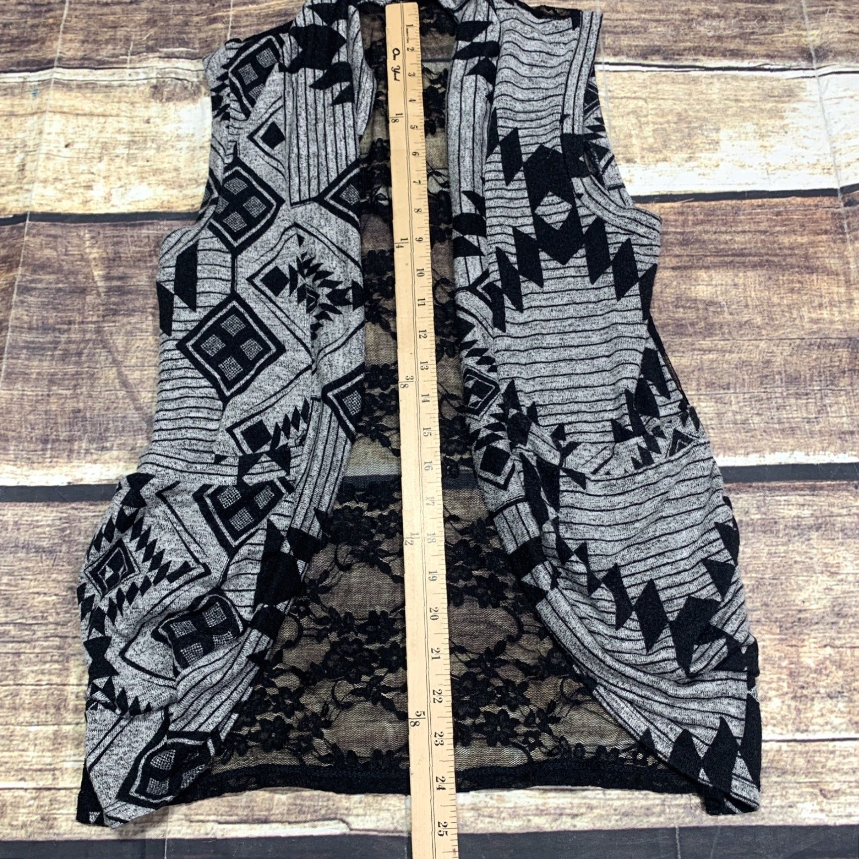 Vintage VINTAGE Woman's Sleeveless Open Cardigan Black Gray Lace Back Size Small Pockets Cardigan Women Sleeveless Open-Knit Casual Size S / US 4 / IT 40 - 6 Thumbnail