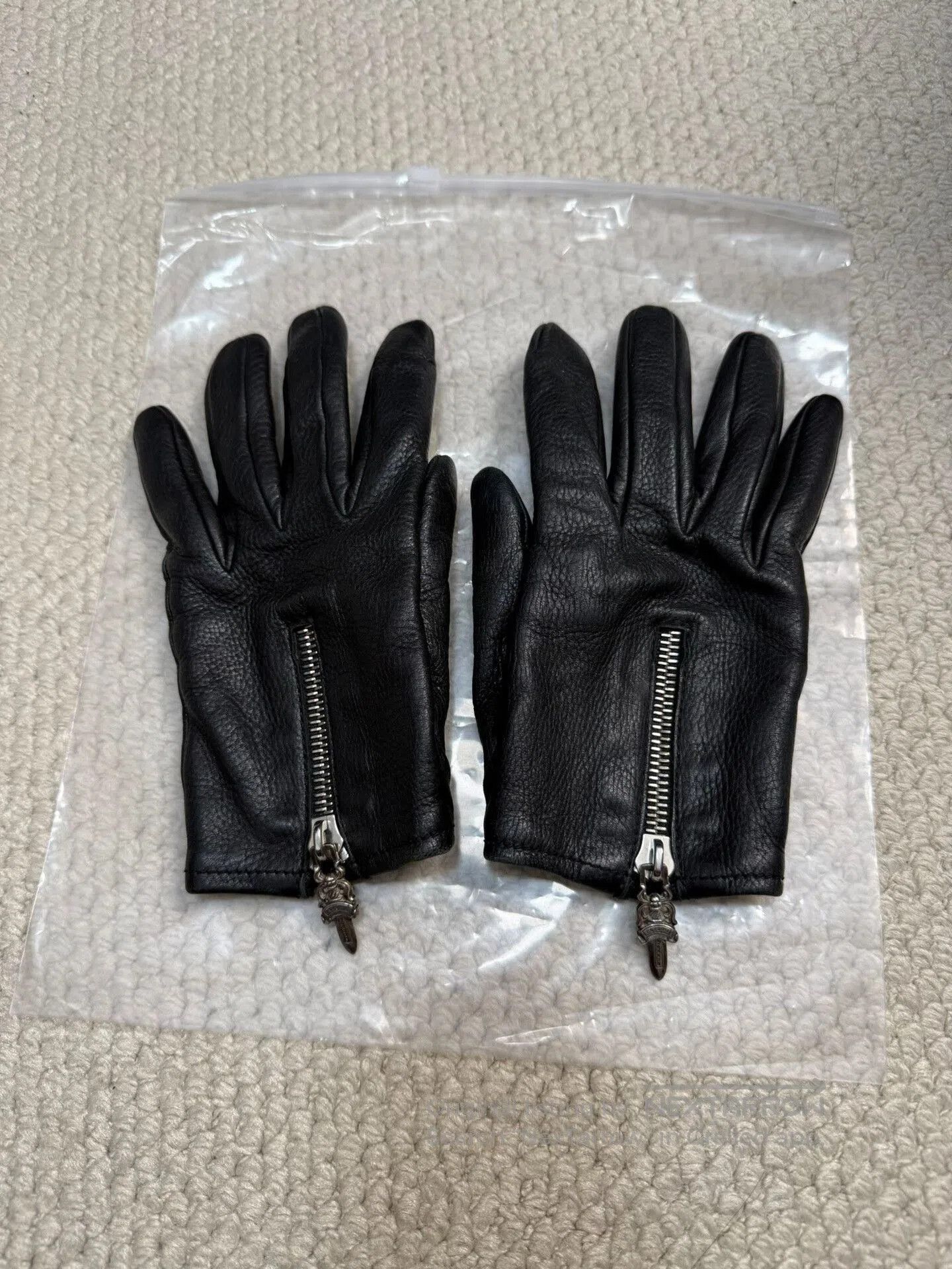 Chrome Hearts Chrome Hearts Sword Zipper Gloves. Size ONE SIZE - 1 Thumbnail