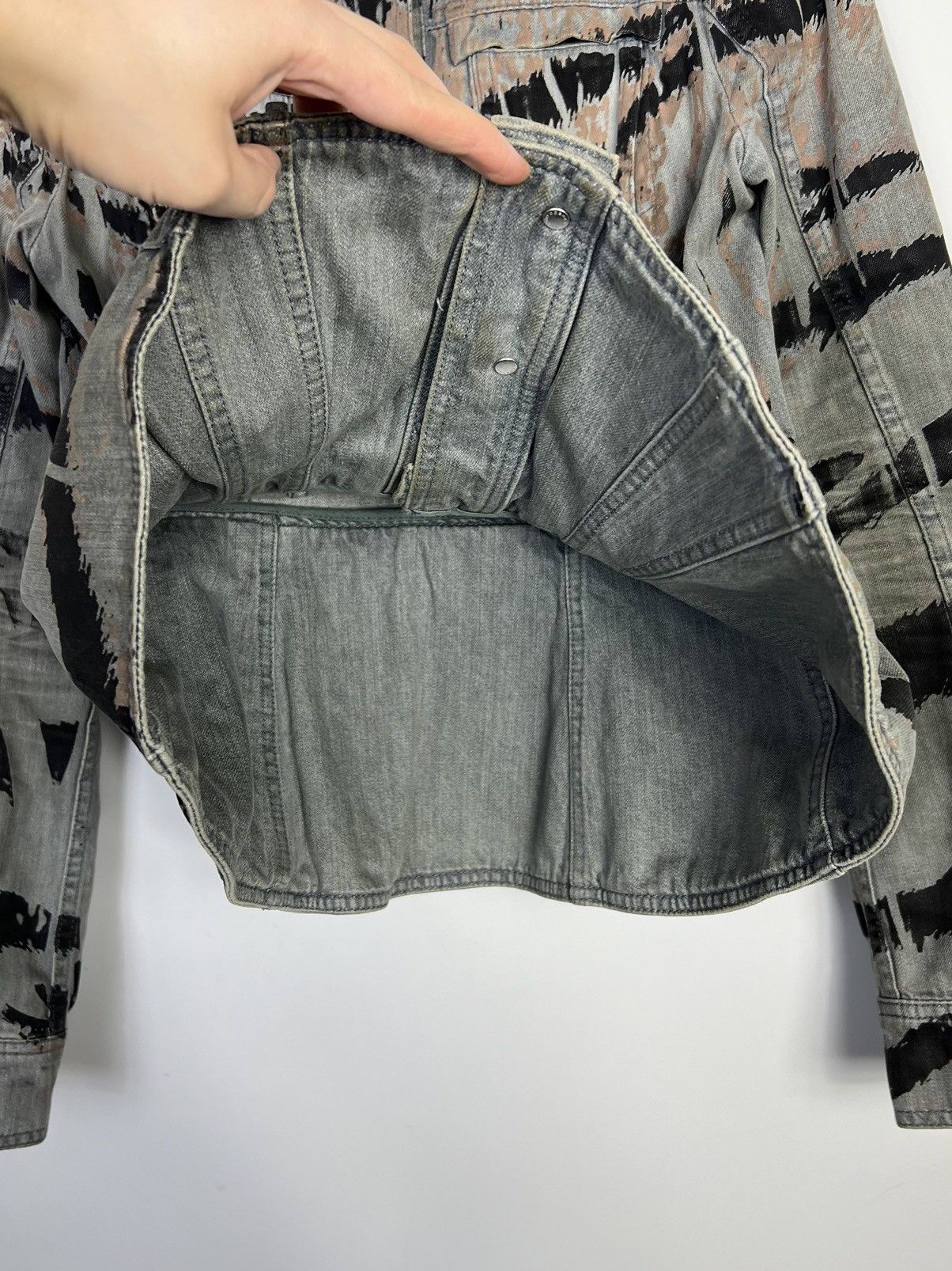 Pierre Balmain Pierre Balmain Y2K Zebra Print Denim Jacket Size S / US 4 / IT 40 - 4 Thumbnail