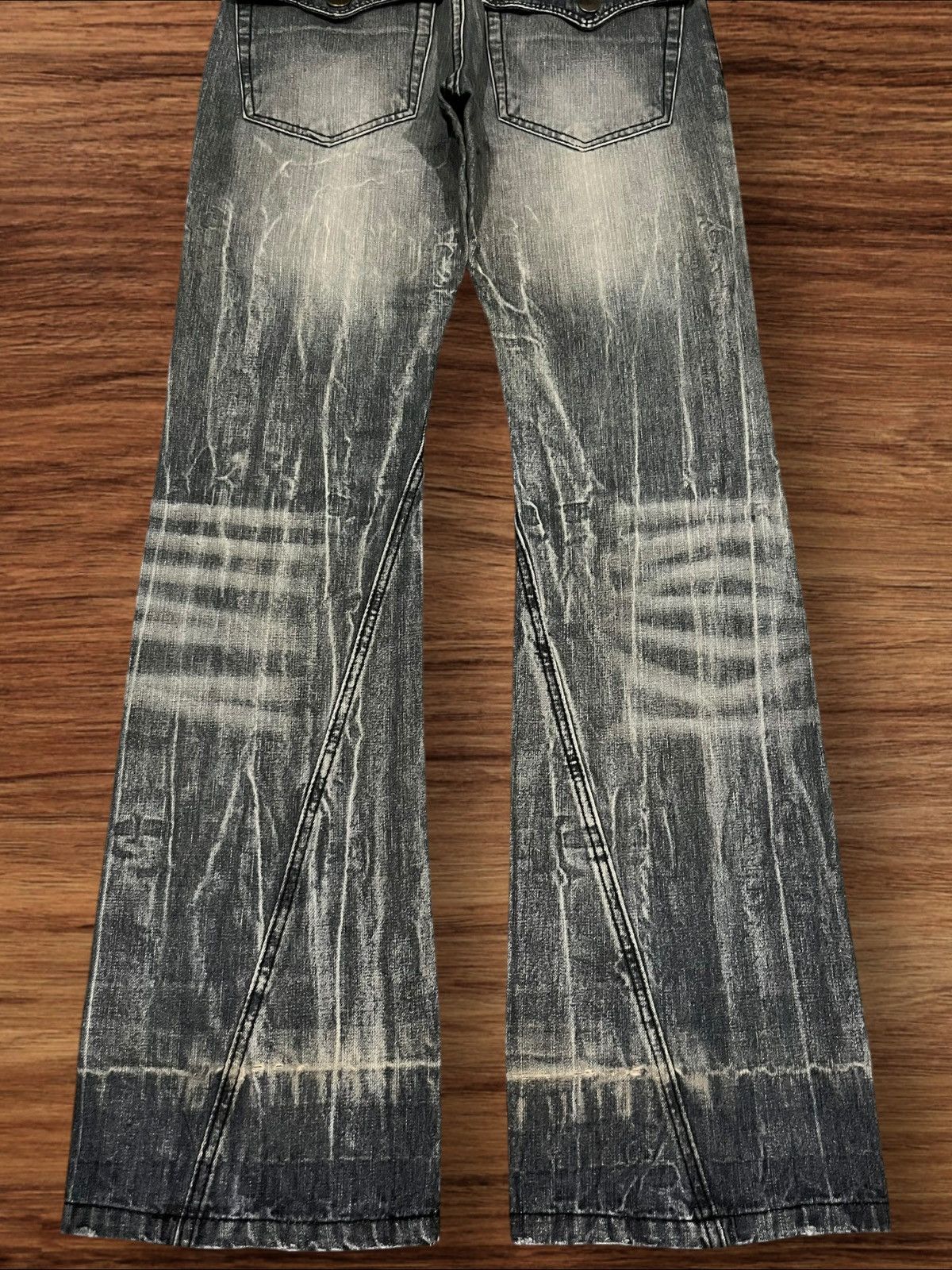 Japanese Brand × Tornado Mart Black Bacarra Y2K Distressed Whiskering Grunge Flare Jeans Size US 30 / EU 46 - 10 Thumbnail
