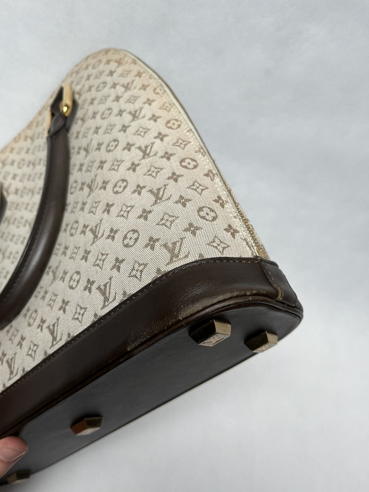 Louis Vuitton Louis Vuitton Alma cloth handbag grey monogram rare Size ONE SIZE - 16 Thumbnail
