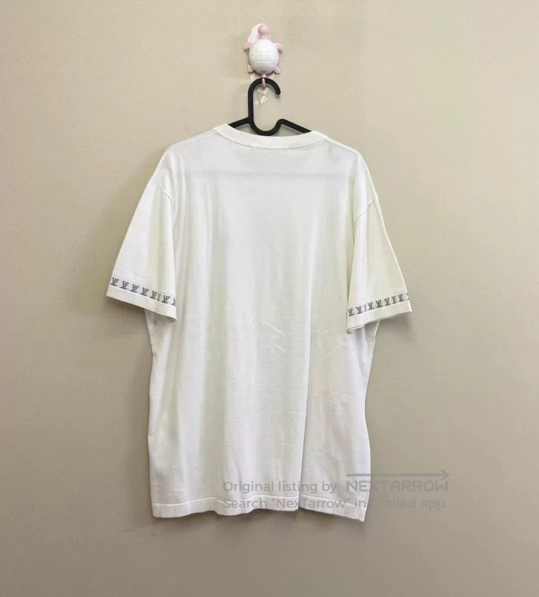 Louis Vuitton Louis Vuitton LV x Pharrell Logo Cuff T-Shirt. Size US L / EU 52-54 / 3 - 4 Thumbnail