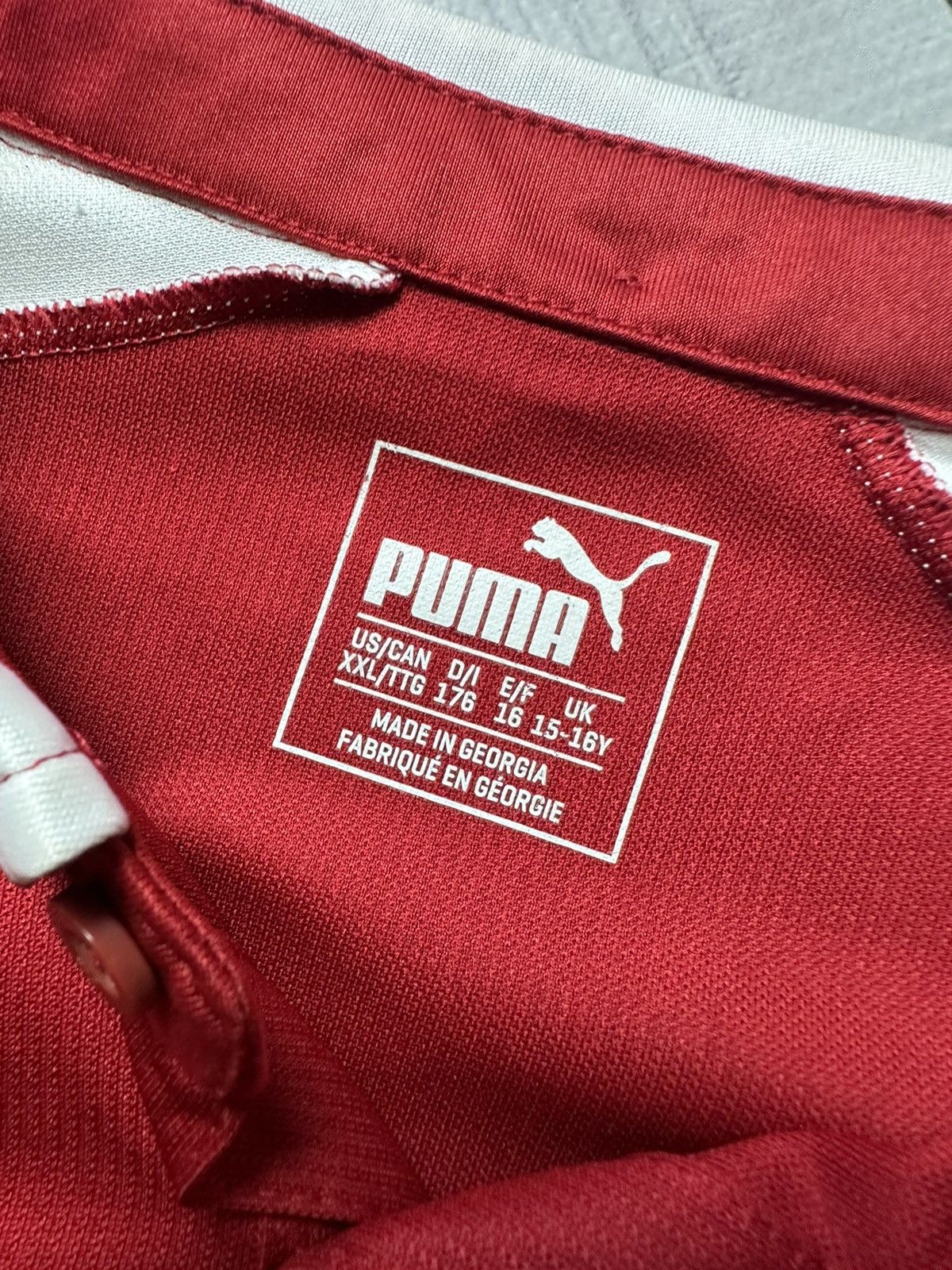 Puma × Vintage Vintage puma Arsenal soccer jersey size S/M Size US S / EU 44-46 / 1 - 8 Thumbnail