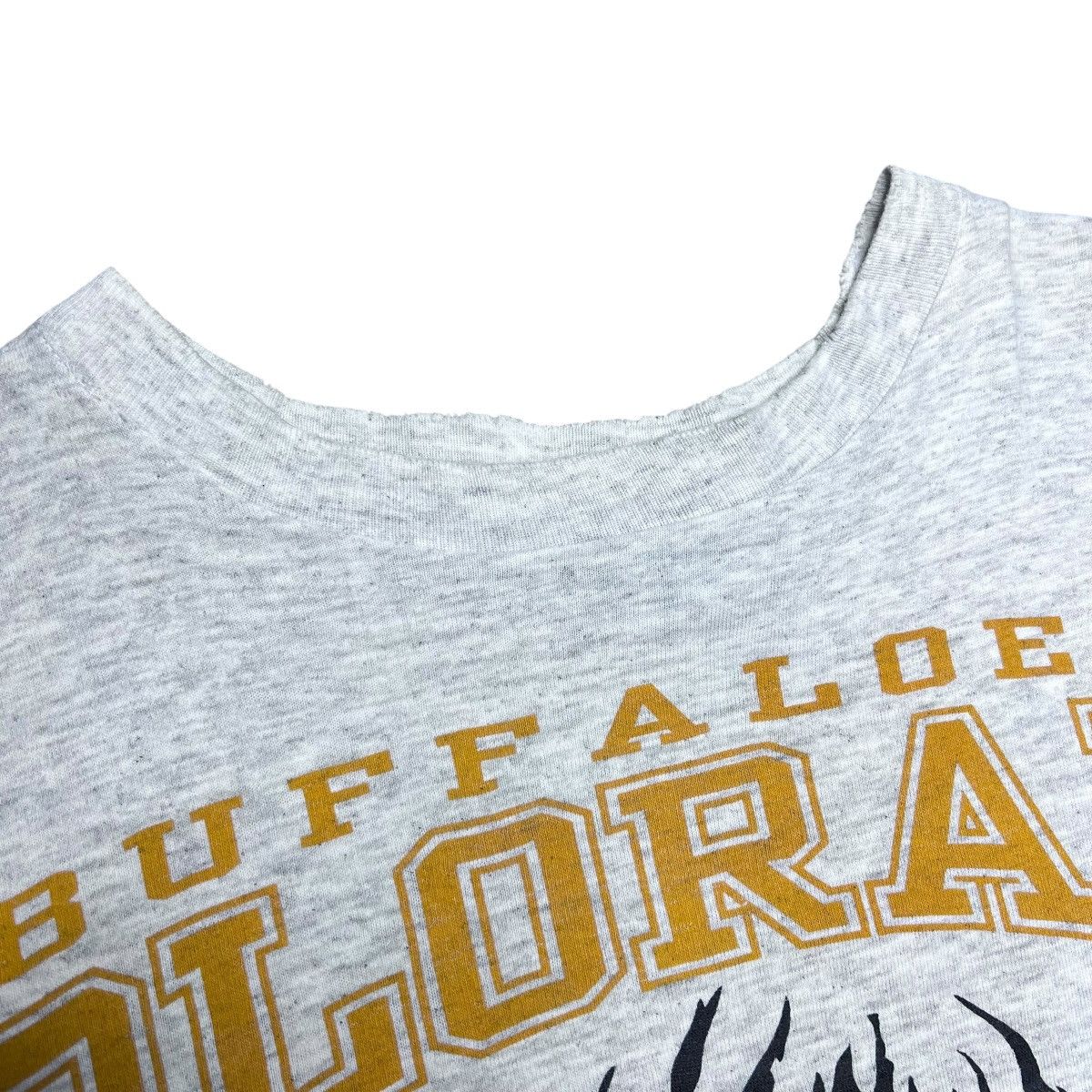 NCAA 1990s Colorado Buffaloes Garfield Shredding Competition Tee Size US XXL / EU 58 / 5 - 6 Thumbnail