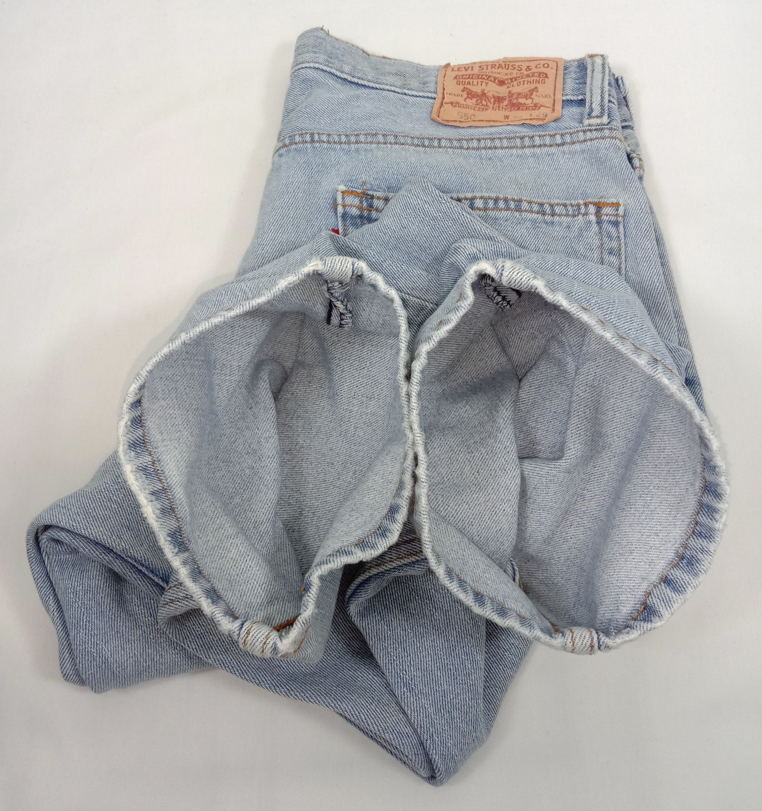 Levi's Vintage Levi's 550 Jeans Relaxed Fit Light Wash Denim Size US 34 / EU 50 - 16 Thumbnail