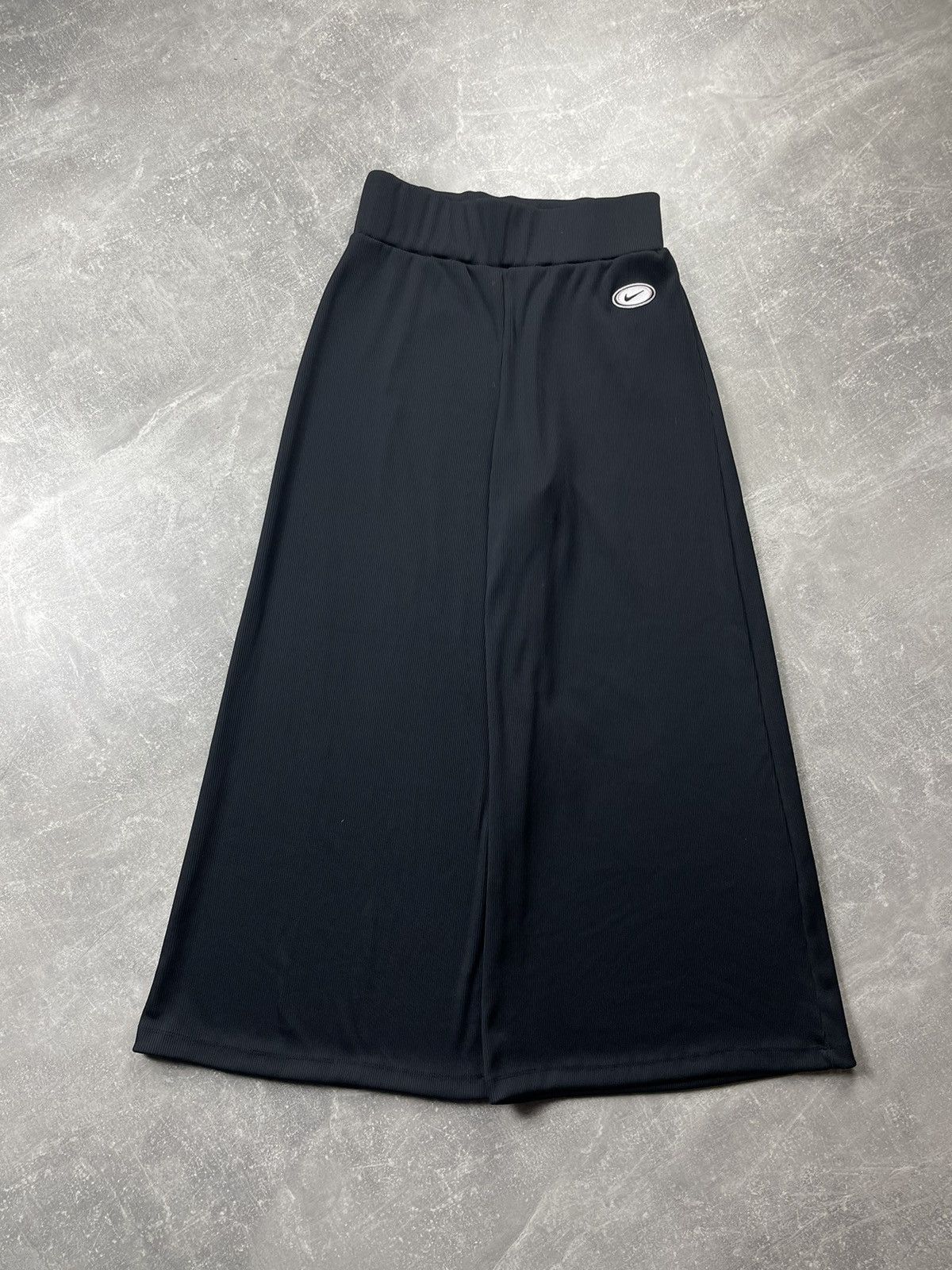 Nike Nike Black Pleated Wide-Leg Culotte Pants Tech Knit Fabric Size 28" / US 6 / IT 42 - 2 Thumbnail