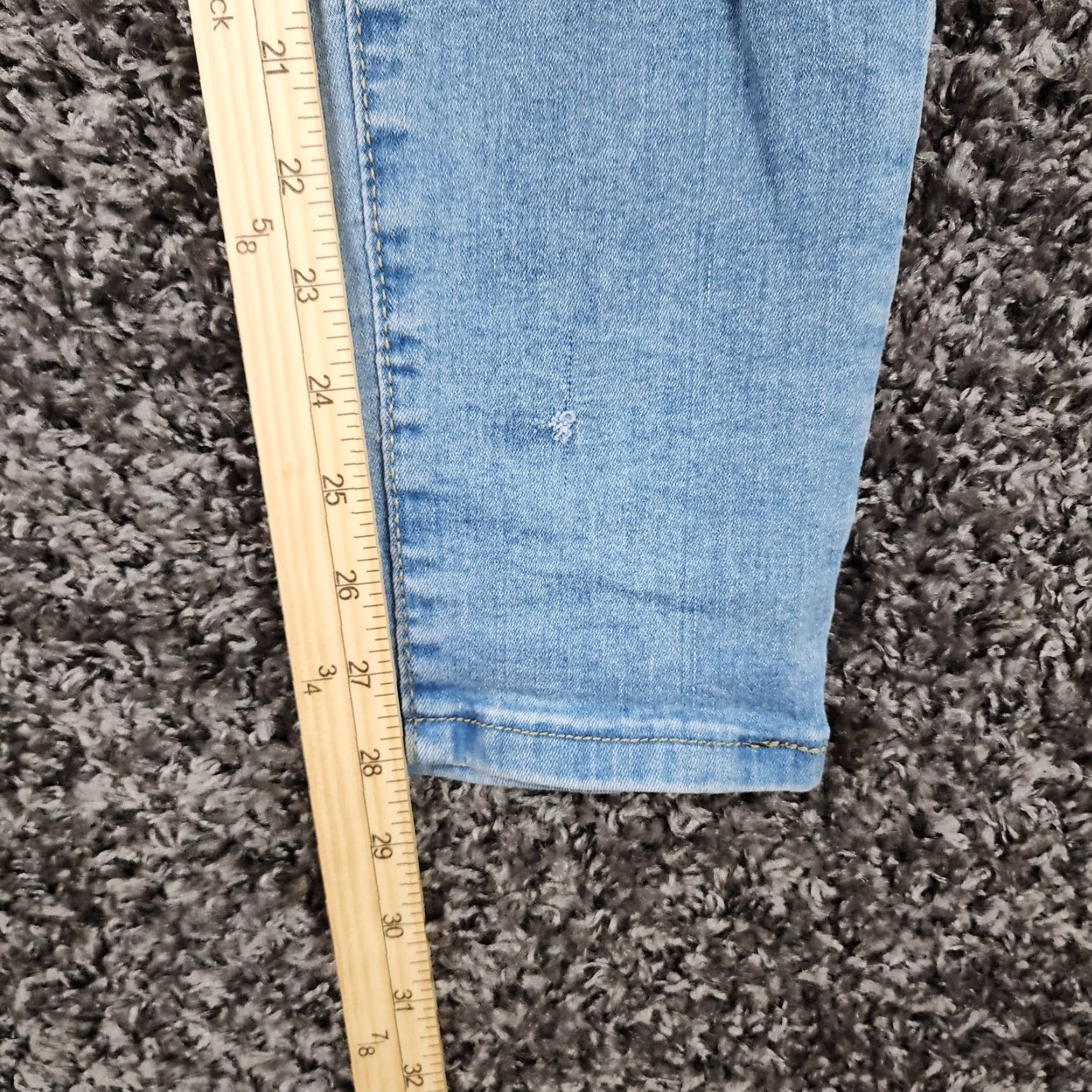 Vintage Moist Jeans Skinny Distressed Light Wash Women 36 Inseam 28in Blue Womens Medium? Size 25" / US 0 / IT 36 - 5 Thumbnail