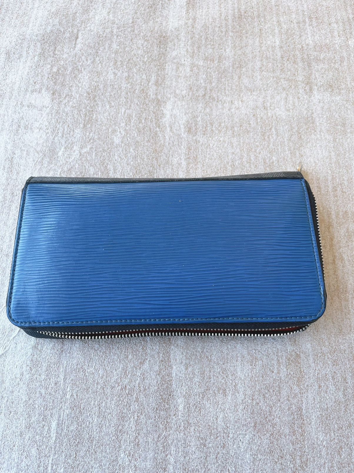 Louis Vuitton Louis Vuitton Luxury Colorblock Wallet Size ONE SIZE - 5 Thumbnail