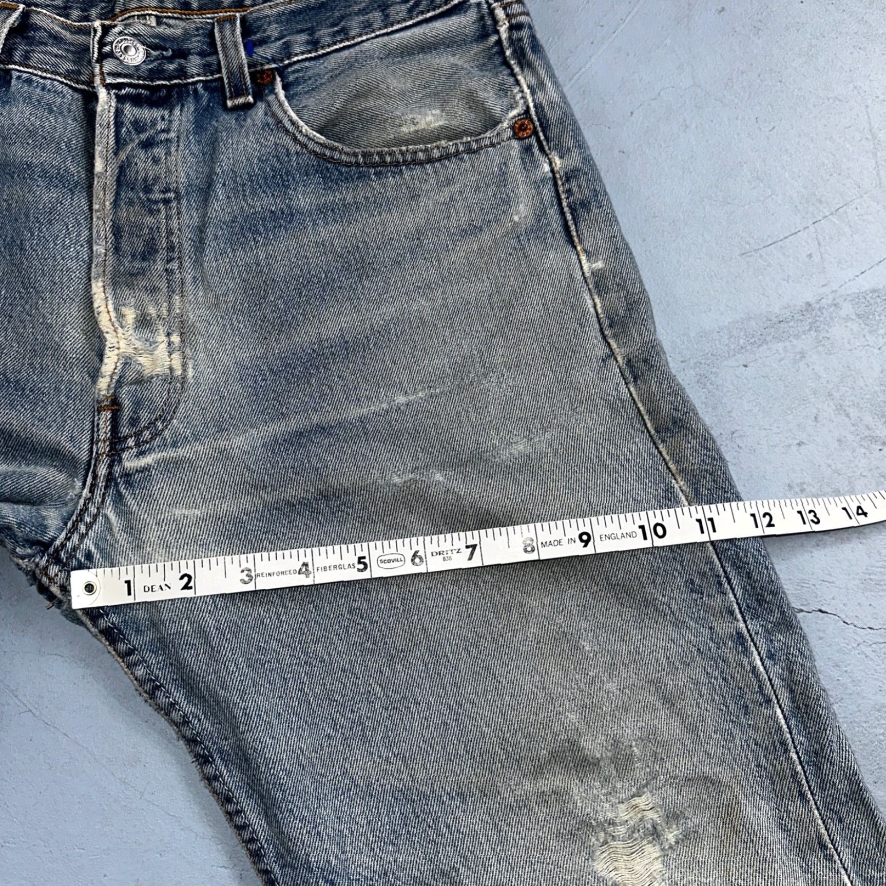 Levi's VINTAGE Levi's 501 90s USA Straight Leg Jeans Blue Light Wash 33x32 Mens Size US 33 - 7 Thumbnail