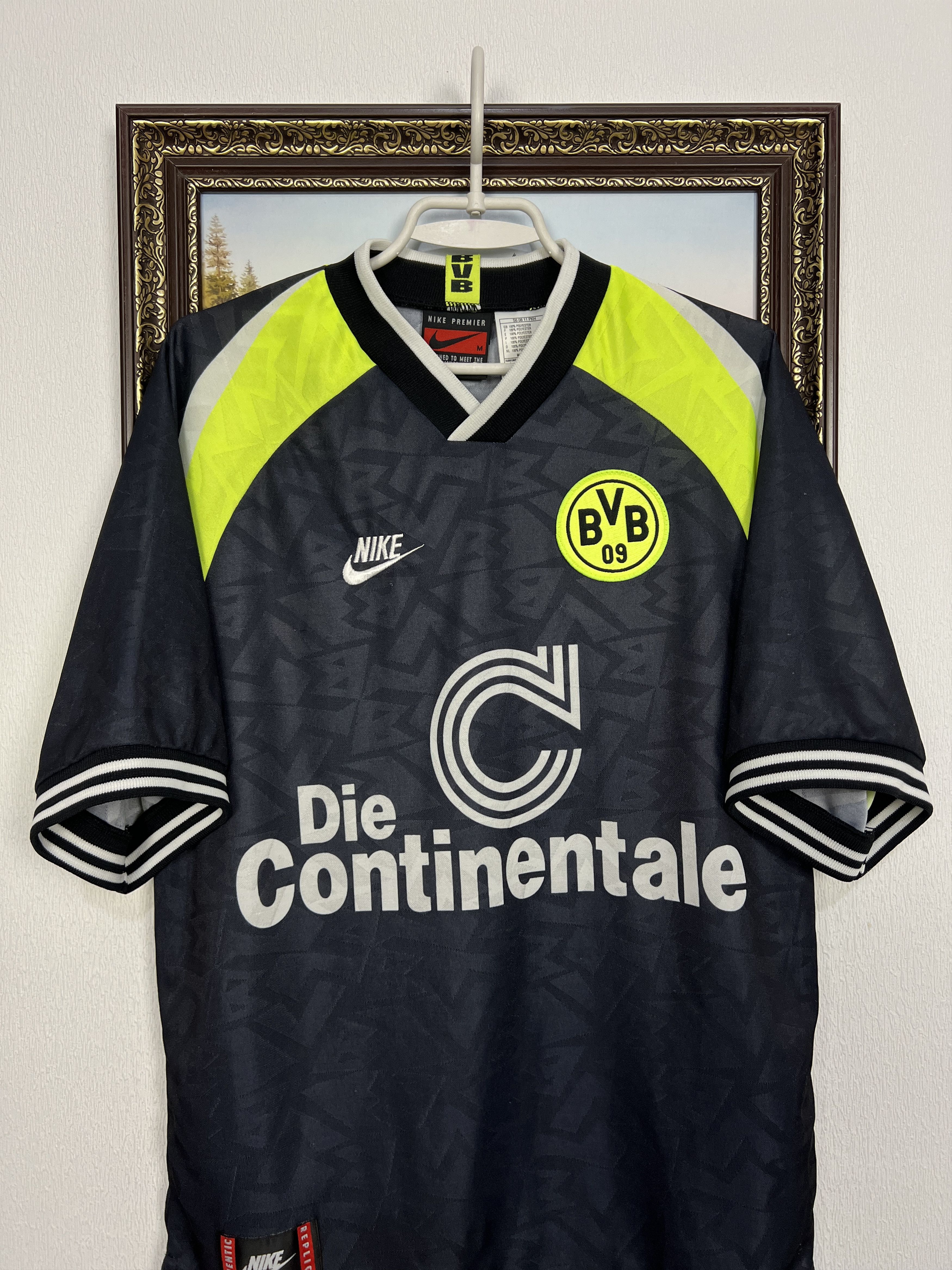 Nike Borussia Dortmund Away football shirt Soccer Jersey Trikot Size US M / EU 48-50 / 2 - 2 Thumbnail