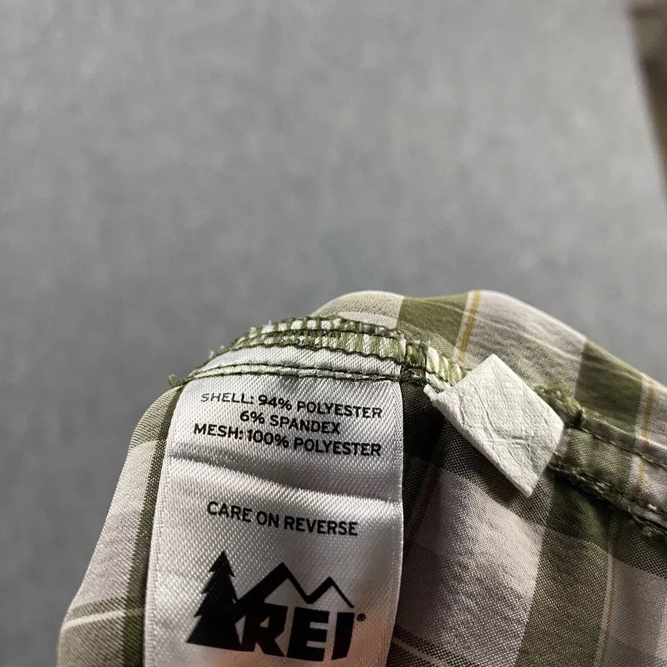 Rei REI Shirt Men's Large Gingham Green Button Up Vented Size US L / EU 52-54 / 3 - 6 Thumbnail