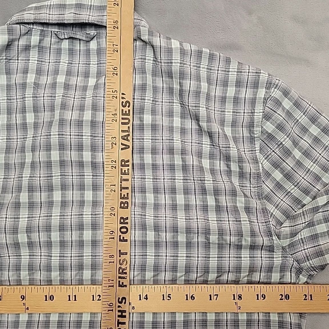 Vintage Simms Shirt Mens M Plaid Short Sleeve Lightweight Fishing Performance Zip Pocket Size US M / EU 48-50 / 2 - 8 Thumbnail