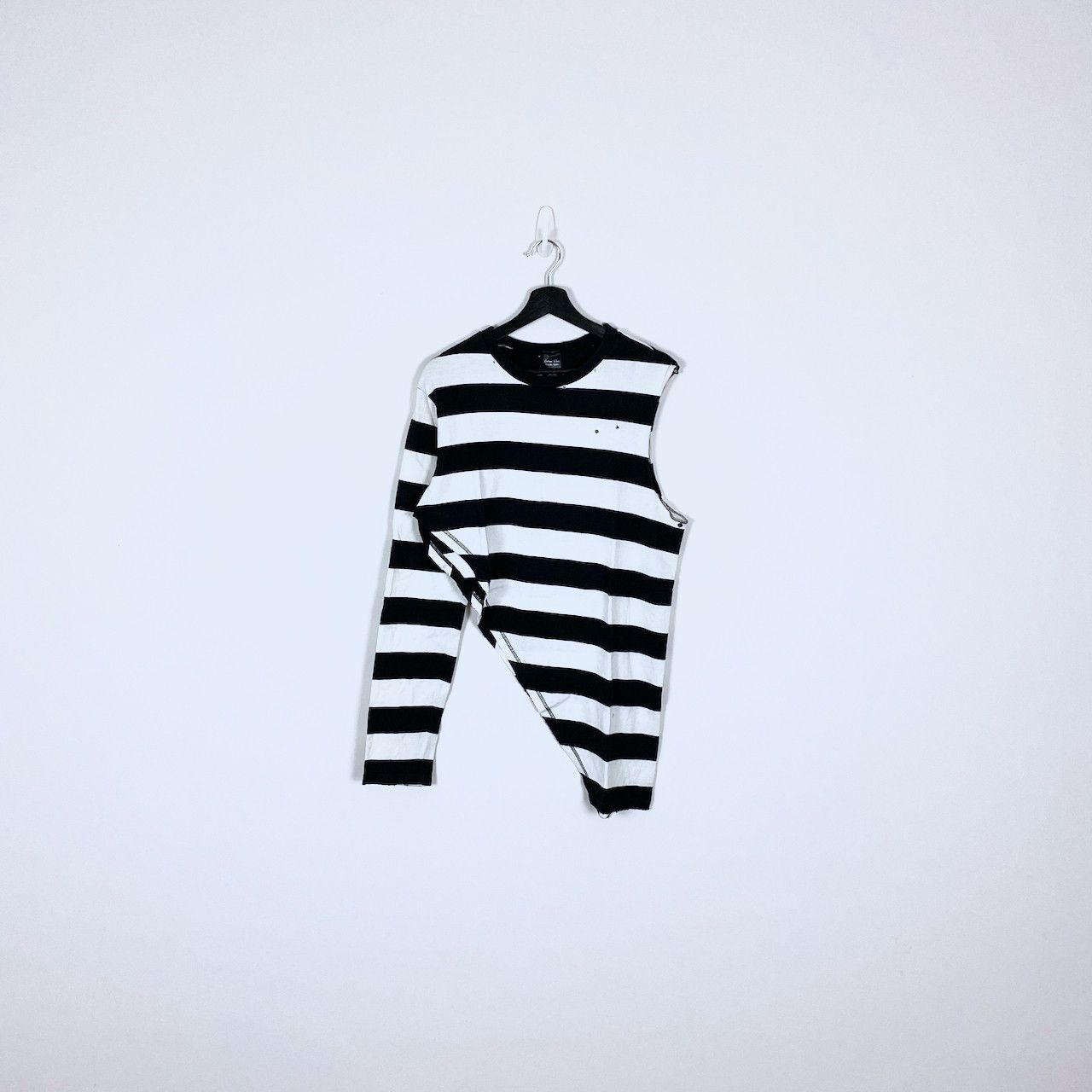 Number (N)ine 2005SS "NIGHT CRAWLER" ONE SLEEVE TEE Size US XL / EU 56 / 4 - 1 Thumbnail