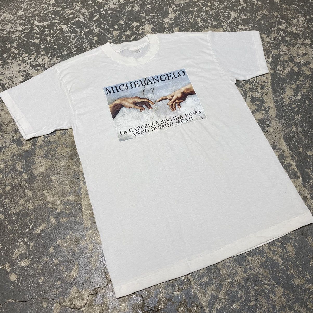 Vintage Vintage Michelangelo The Creation Of Adam Art 90s Tshirt Size US L / EU 52-54 / 3 - 7 Thumbnail