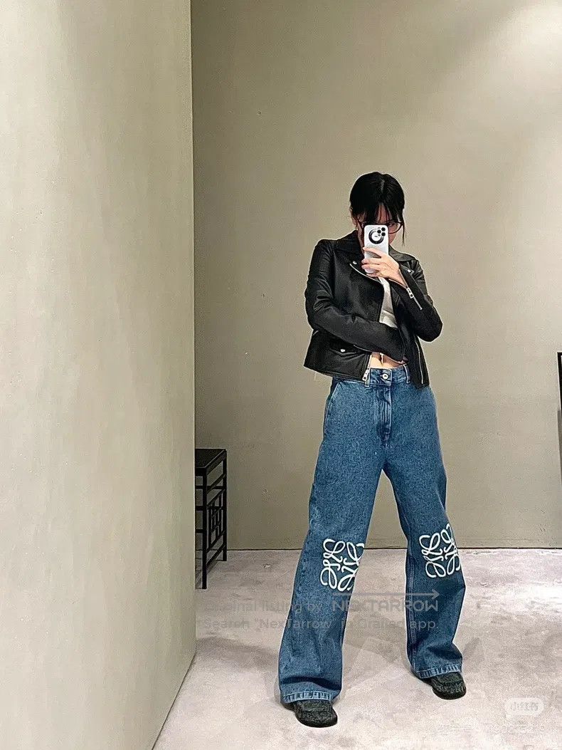 Loewe Loewe Logo high waist wide leg jeans Size 42" / US 20 - 7 Thumbnail
