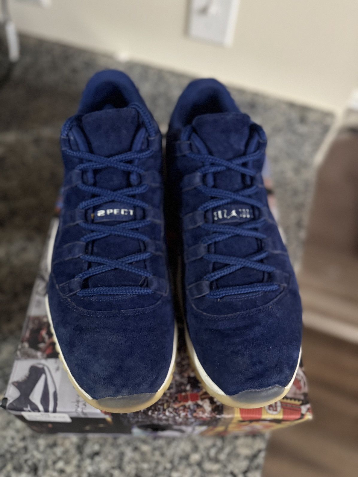 Jordan Brand × Nike 12 - Jordan 11 Retro Low RE2PECT Derek Jeter 2018 AV2187 441 Size US 12 / EU 45 - 3 Thumbnail