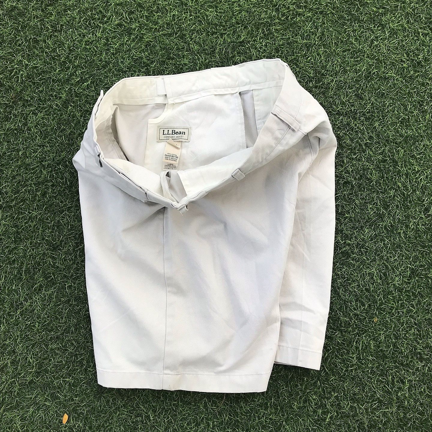 L.L. Bean × Vintage LL BEAN Freeport maine khakis Beige cream Short Safari pants Size US 34 / EU 50 - 1 Thumbnail