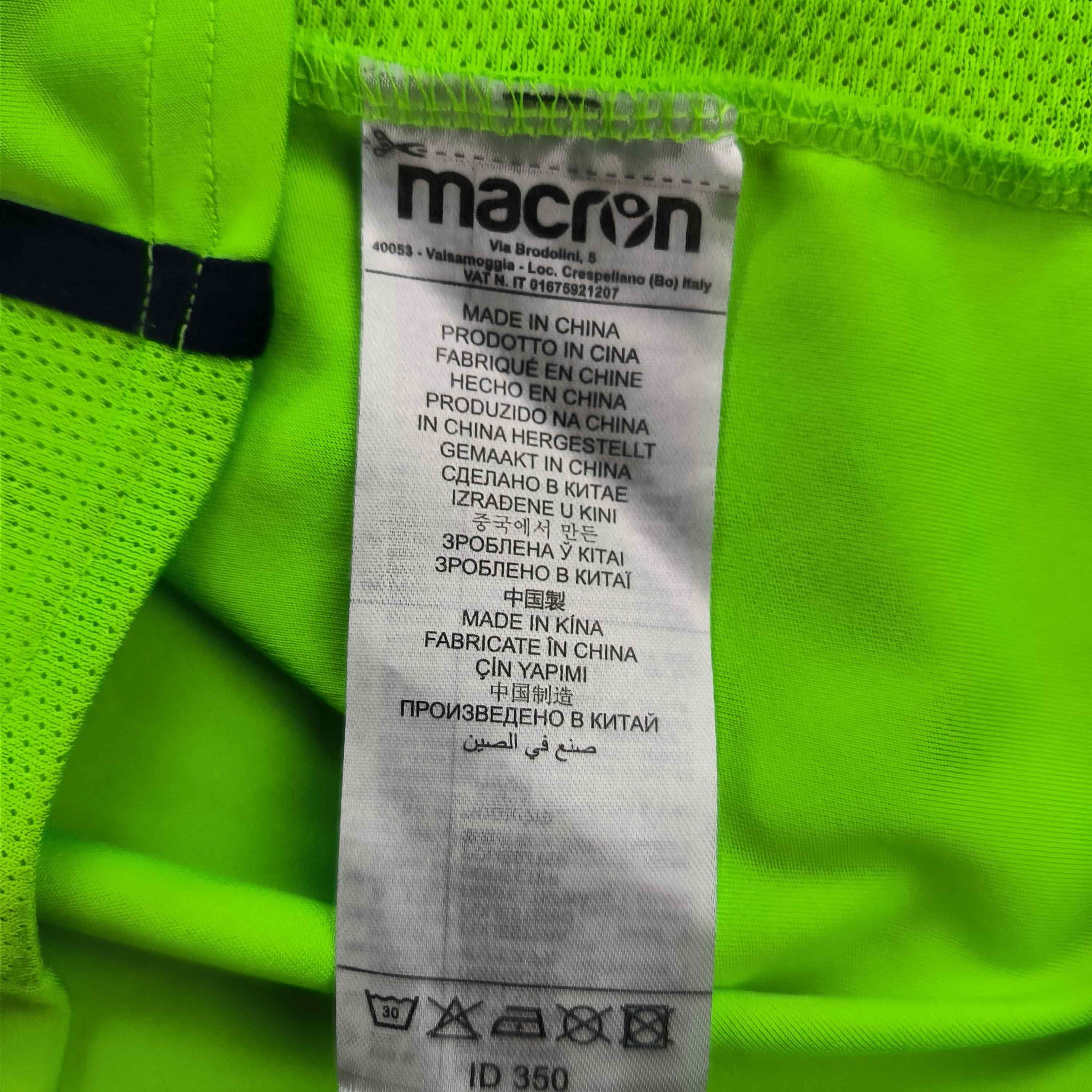 Macron Levante UD 2018-19 Macron training football jersey size S Size US S / EU 44-46 / 1 - 9 Thumbnail