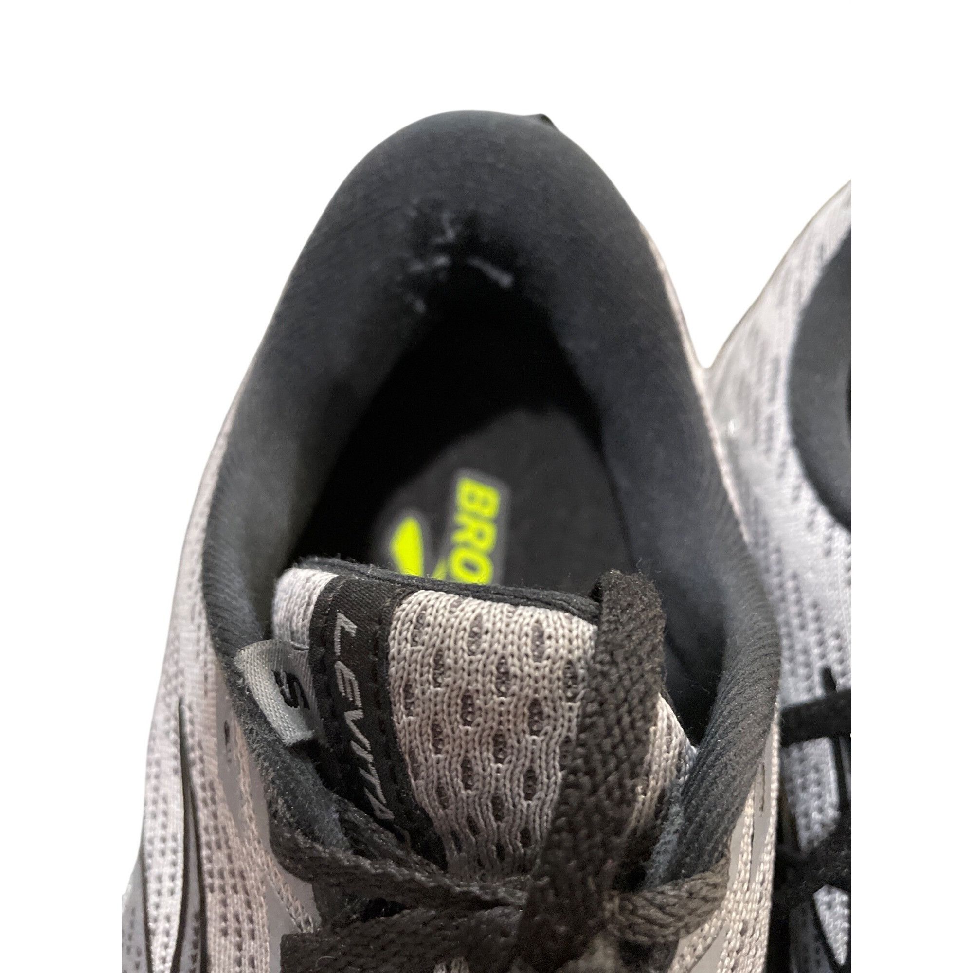 Brooks Brooks Levitate 5 mens gray black walking running sneakes sz Size US 13 / EU 46 - 9 Thumbnail