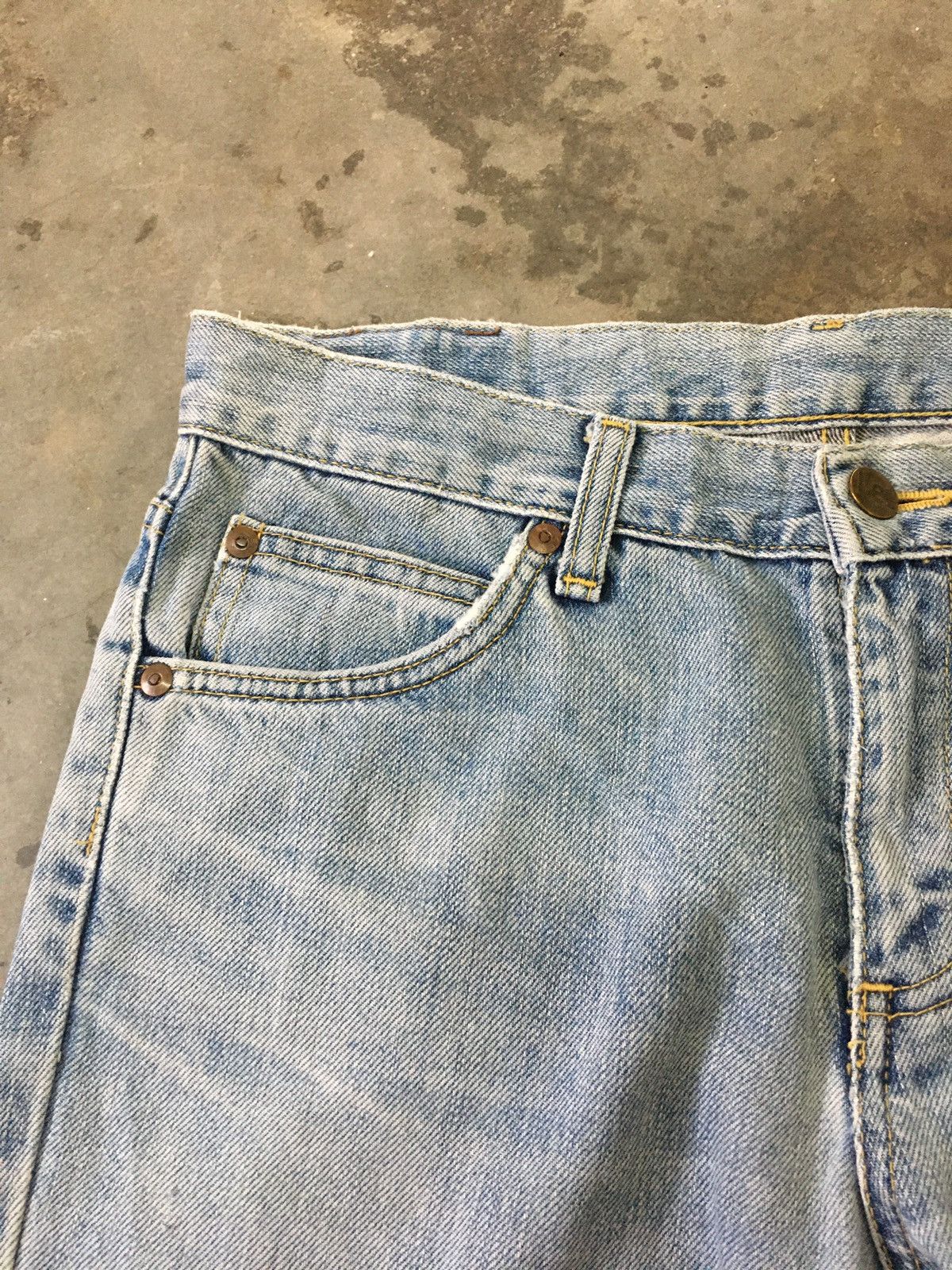 Japanese Brand × Lee Distressed Lee Flare Jeans (15) Size 30" / US 8 / IT 44 - 13 Thumbnail