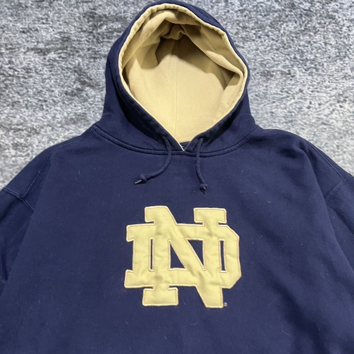 Vintage VINTAGE NOTE DAME FIGHTING IRISH Y2K NCAA HOODIE SWEATSHIRT Size US XL / EU 56 / 4 - 4 Thumbnail