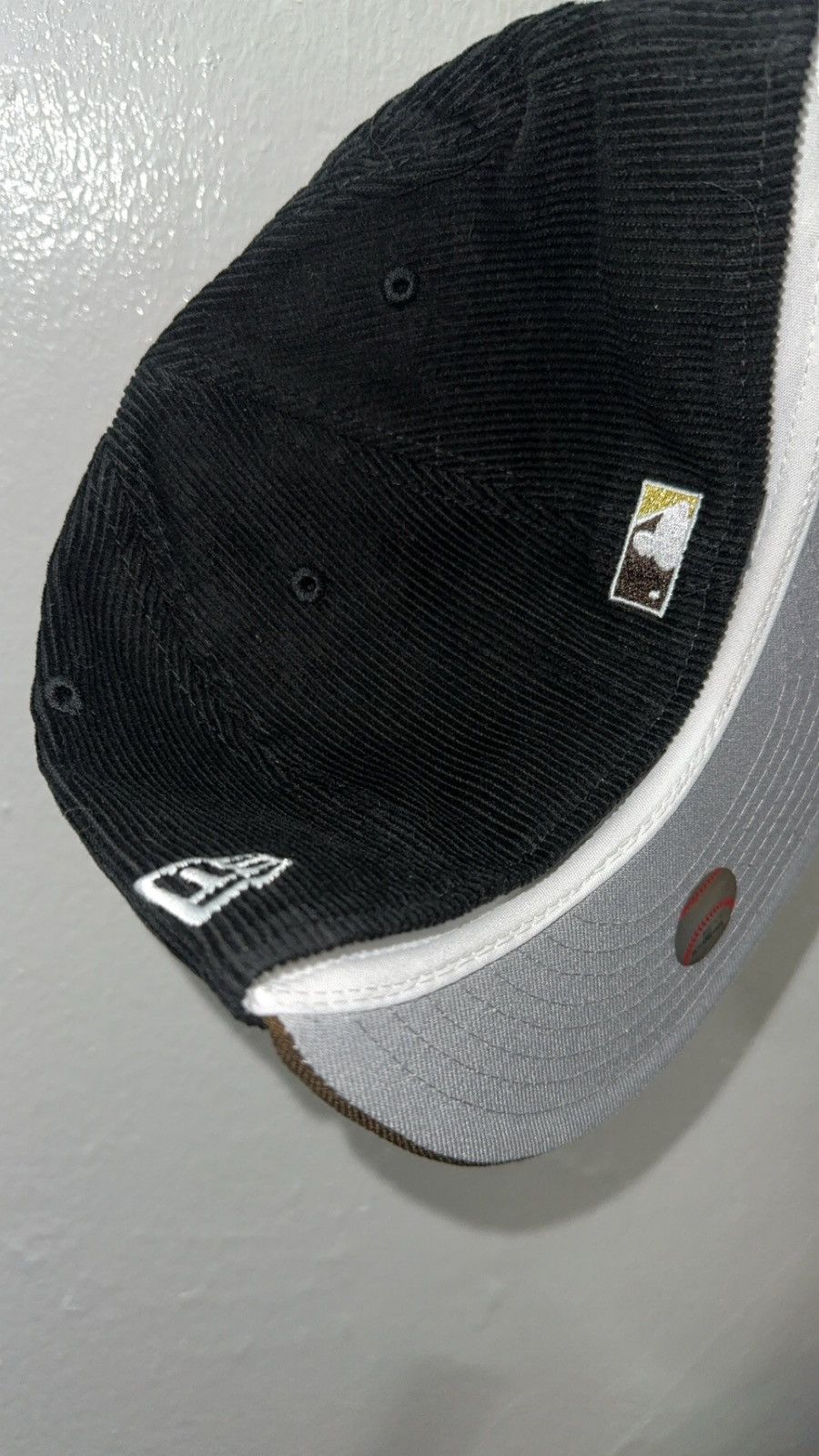 New Era New Era 59fifty Black LA Dodgers fitted hat size 7 Size ONE SIZE - 4 Thumbnail
