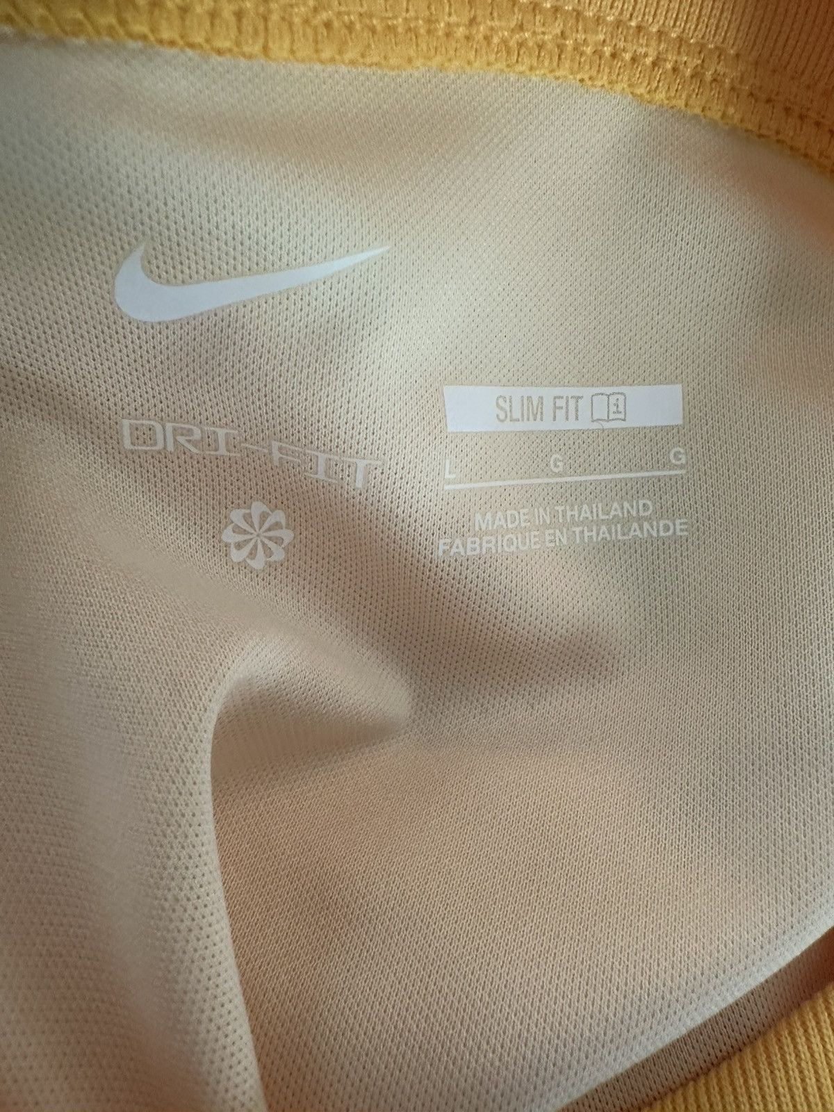 Nike FC Barcelona 4th Women's Nike Jersey 2023/24 Size Large Size L / US 10 / IT 46 - 8 Thumbnail