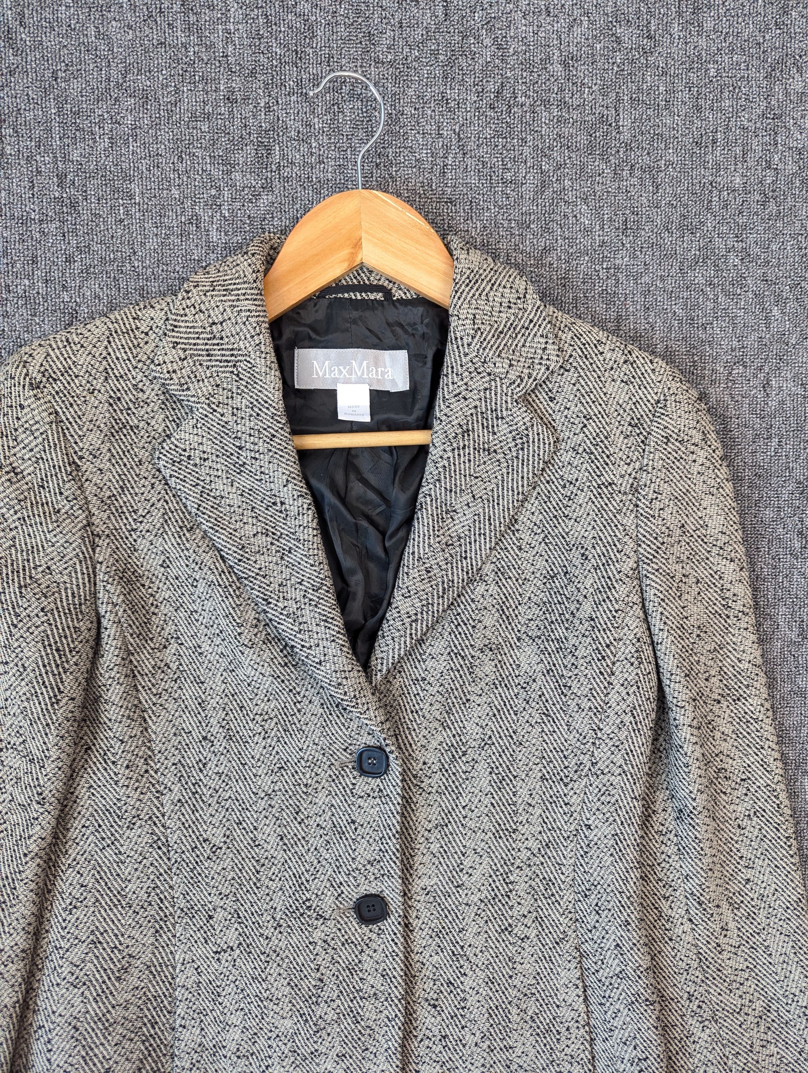 Max Mara Women's Max Mara Wool Blazer Style Jacket Size XS / US 0-2 / IT 36-38 - 2 Thumbnail