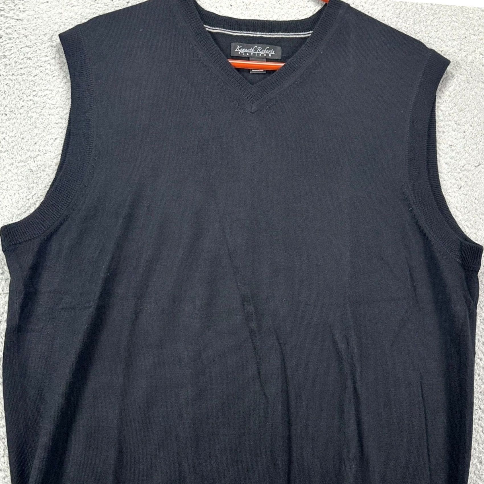 Vintage Kenneth Roberts Platinum 100% Wool Sweater Vest Mens Large Black Knit V-Neck Vest Size US L / EU 52-54 / 3 - 2 Thumbnail