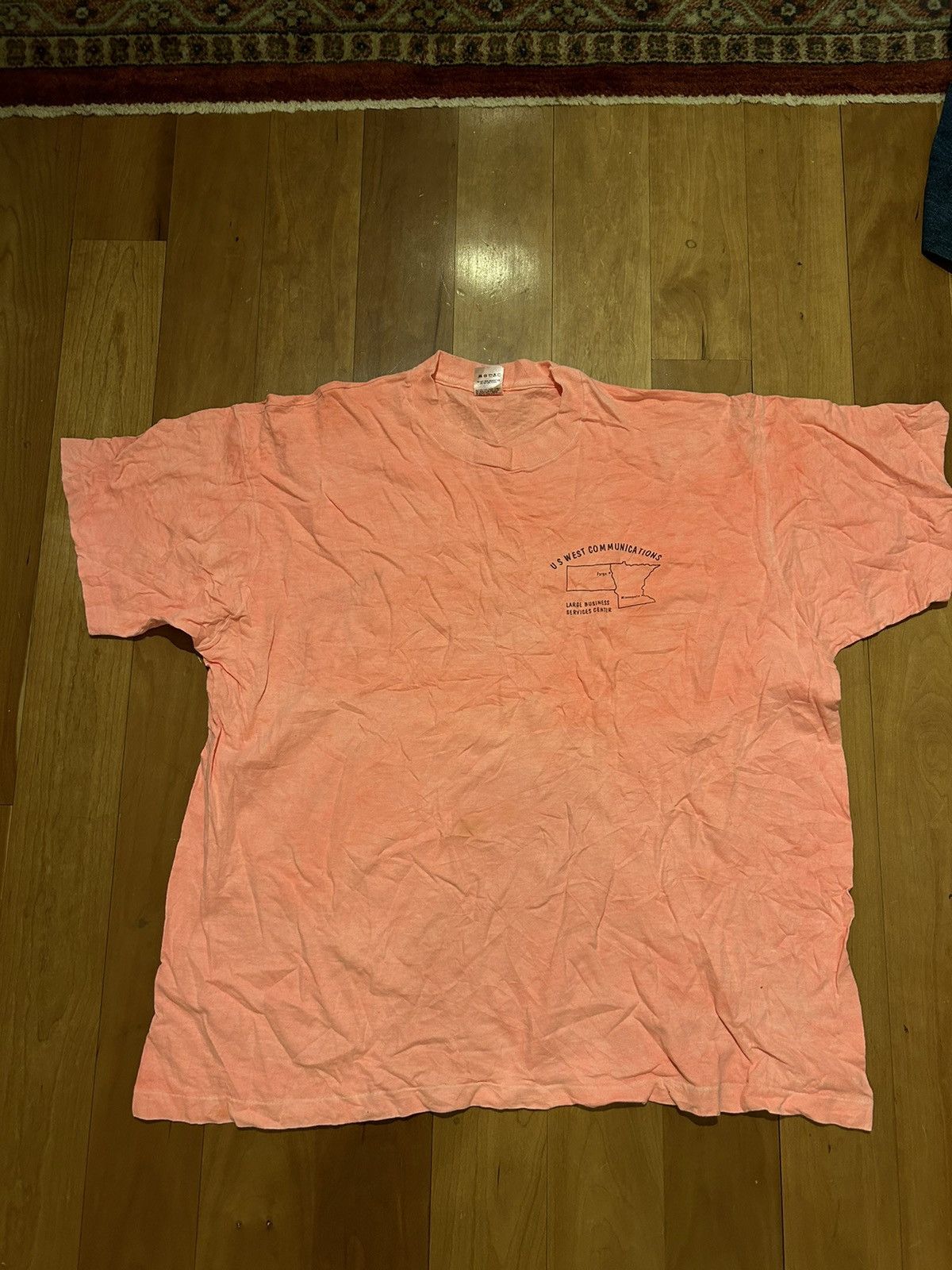 Vintage Vintage Salmon Tshirt Size US L / EU 52-54 / 3 - 1 Thumbnail