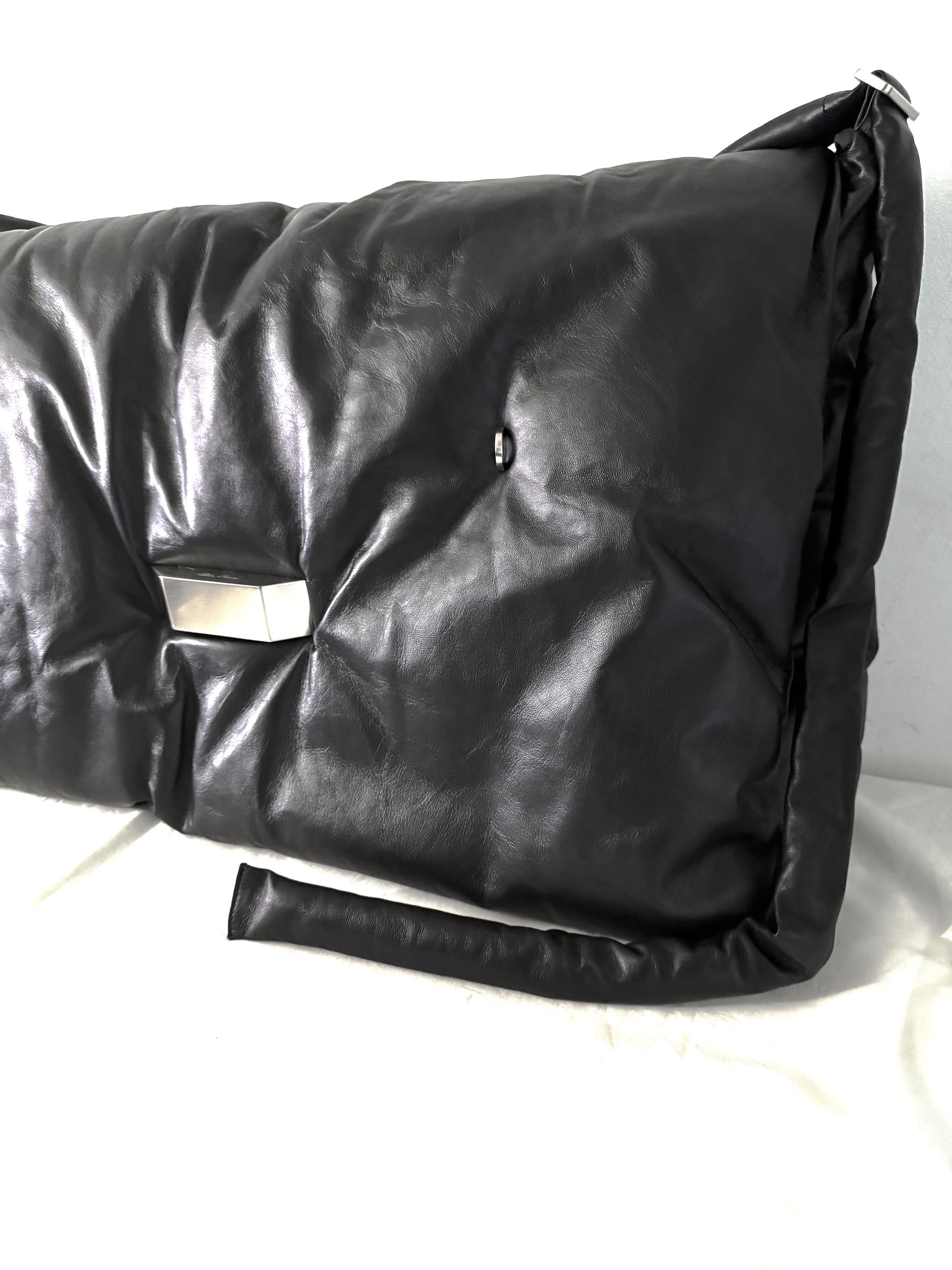 Rick Owens Very Big Pillow Griffin Quilted Leather Shoulder Bag Size ONE SIZE - 4 Thumbnail