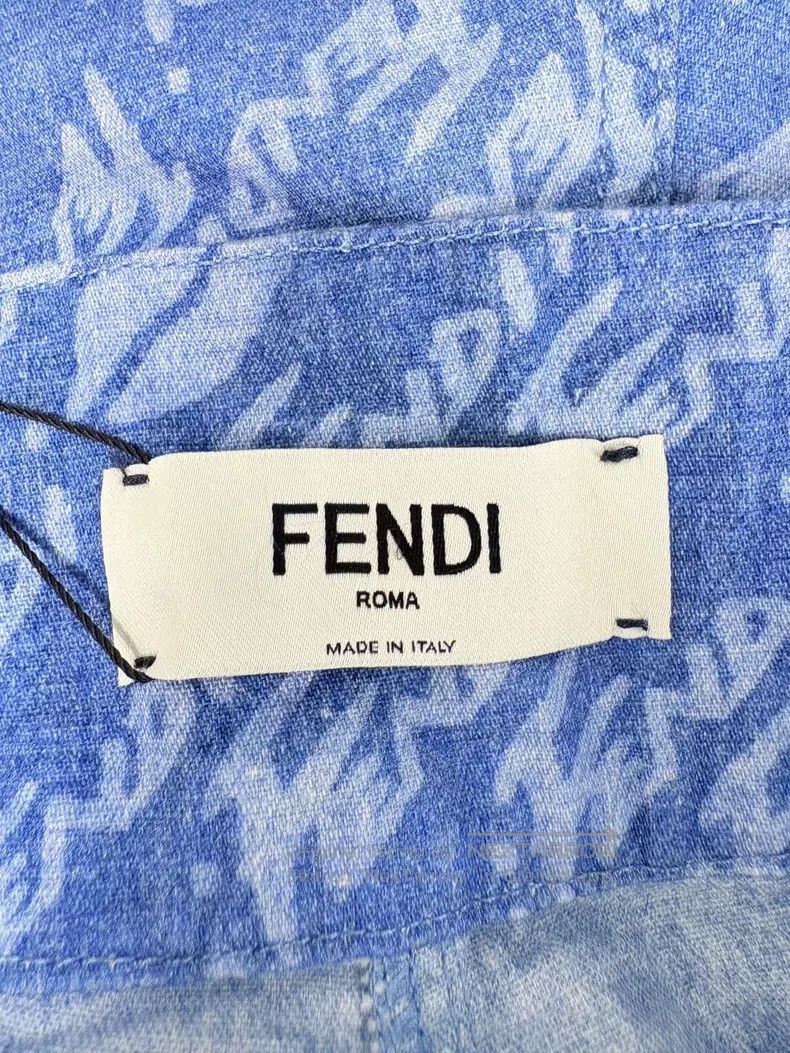 Fendi Fendi Logo Embellished Denim Shorts Size 25" / US 0 / IT 36 - 3 Thumbnail